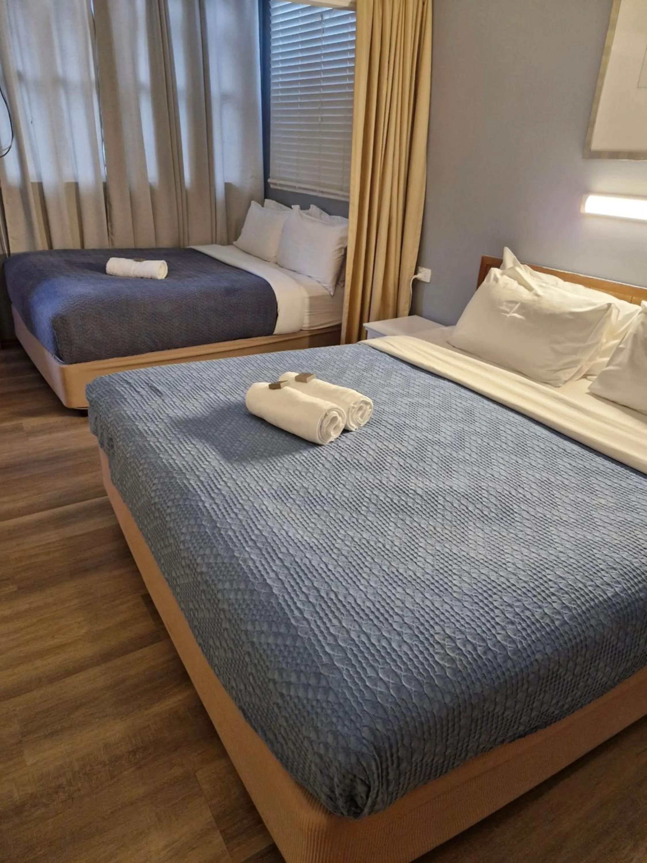 Bed in Mount View Motel