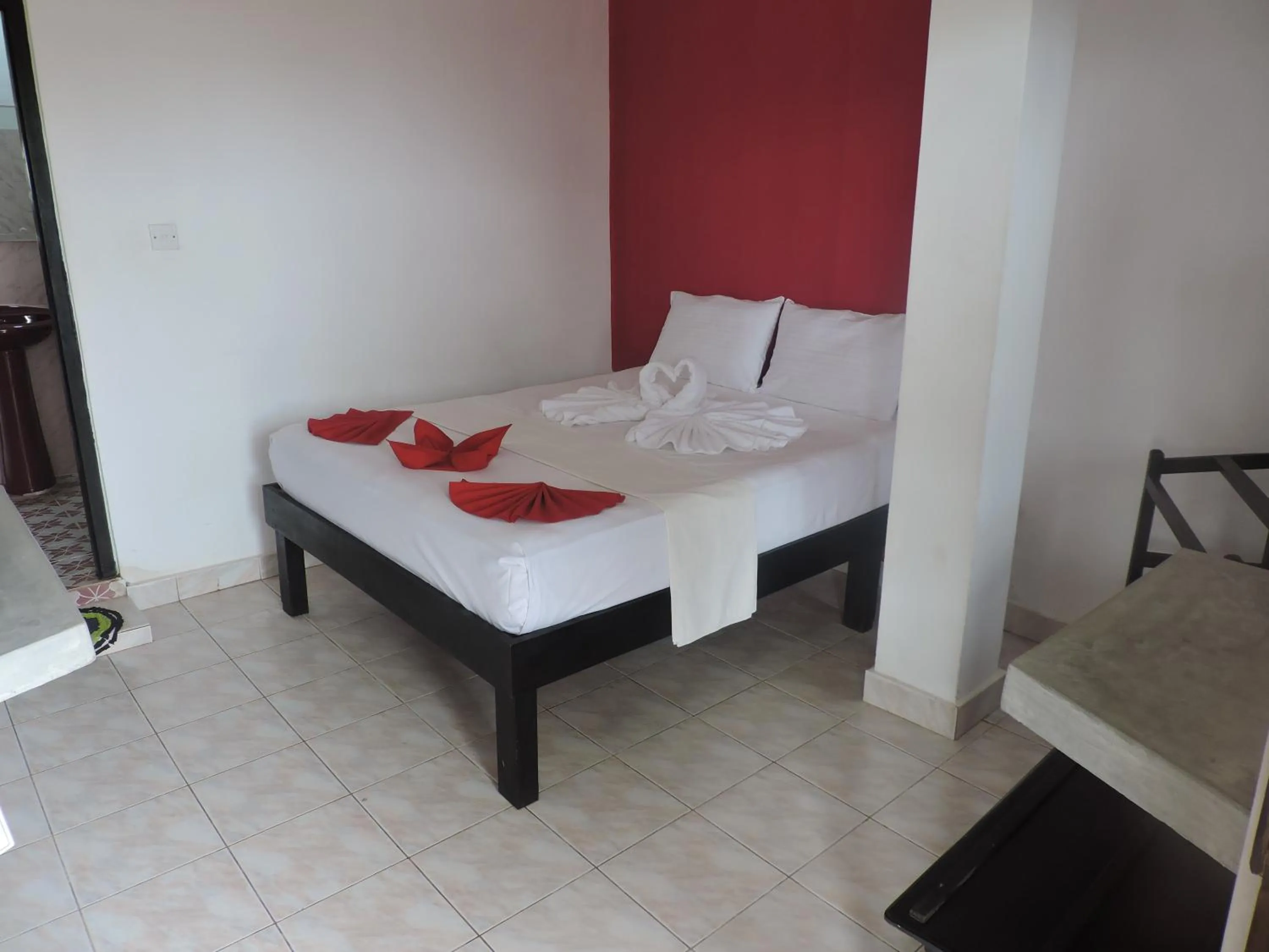 Photo of the whole room, Bed in Sea View Beach Hotel