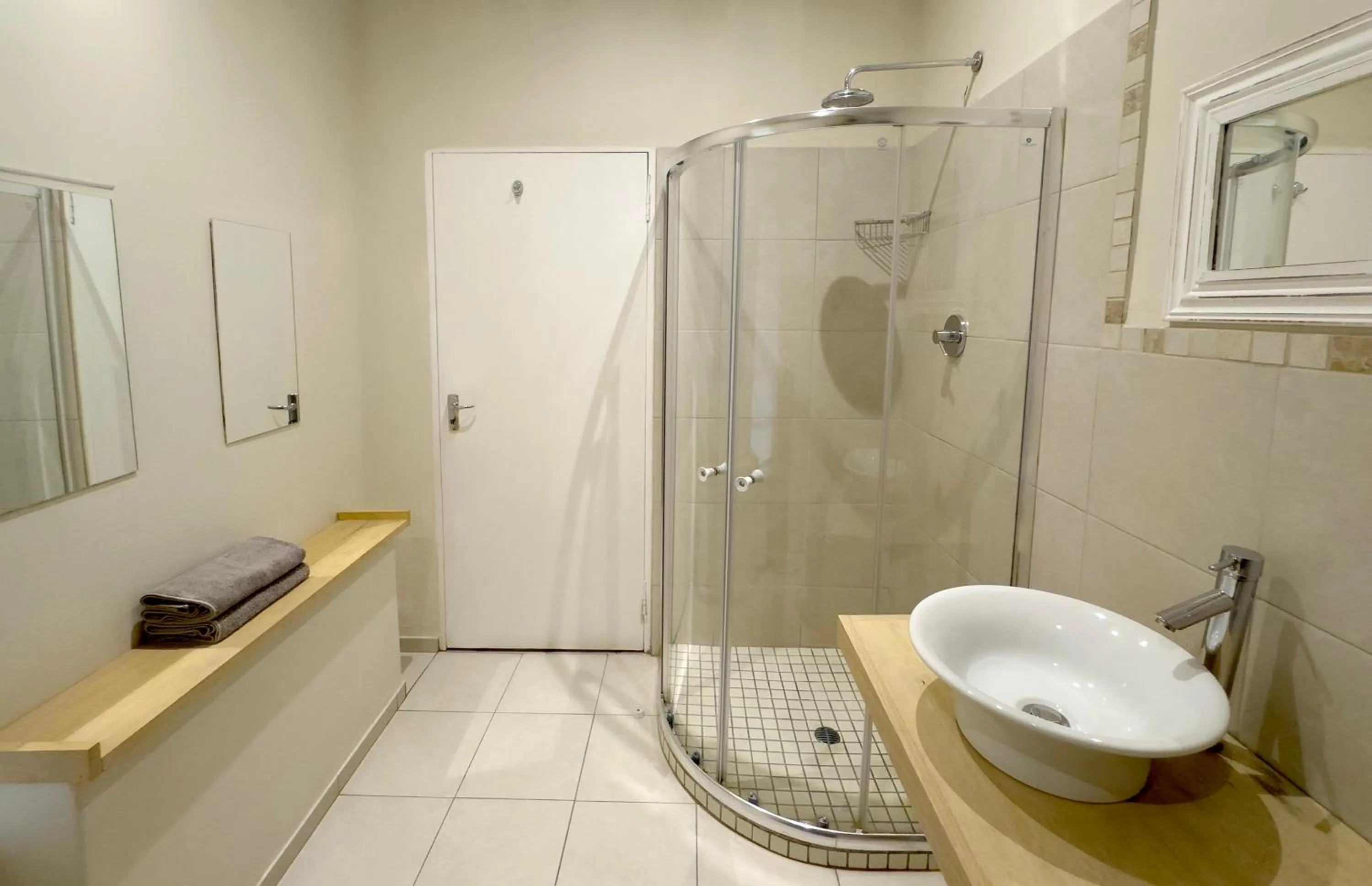 Centurion Guest House and Lodge