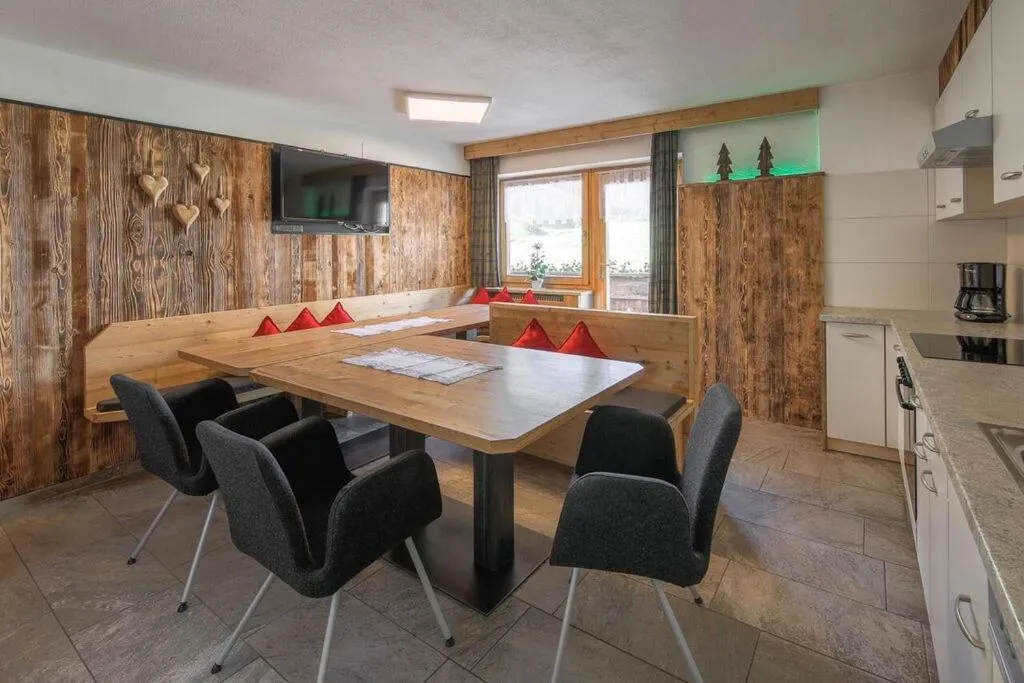 Kitchen or kitchenette in XL Appartements Steinhaus