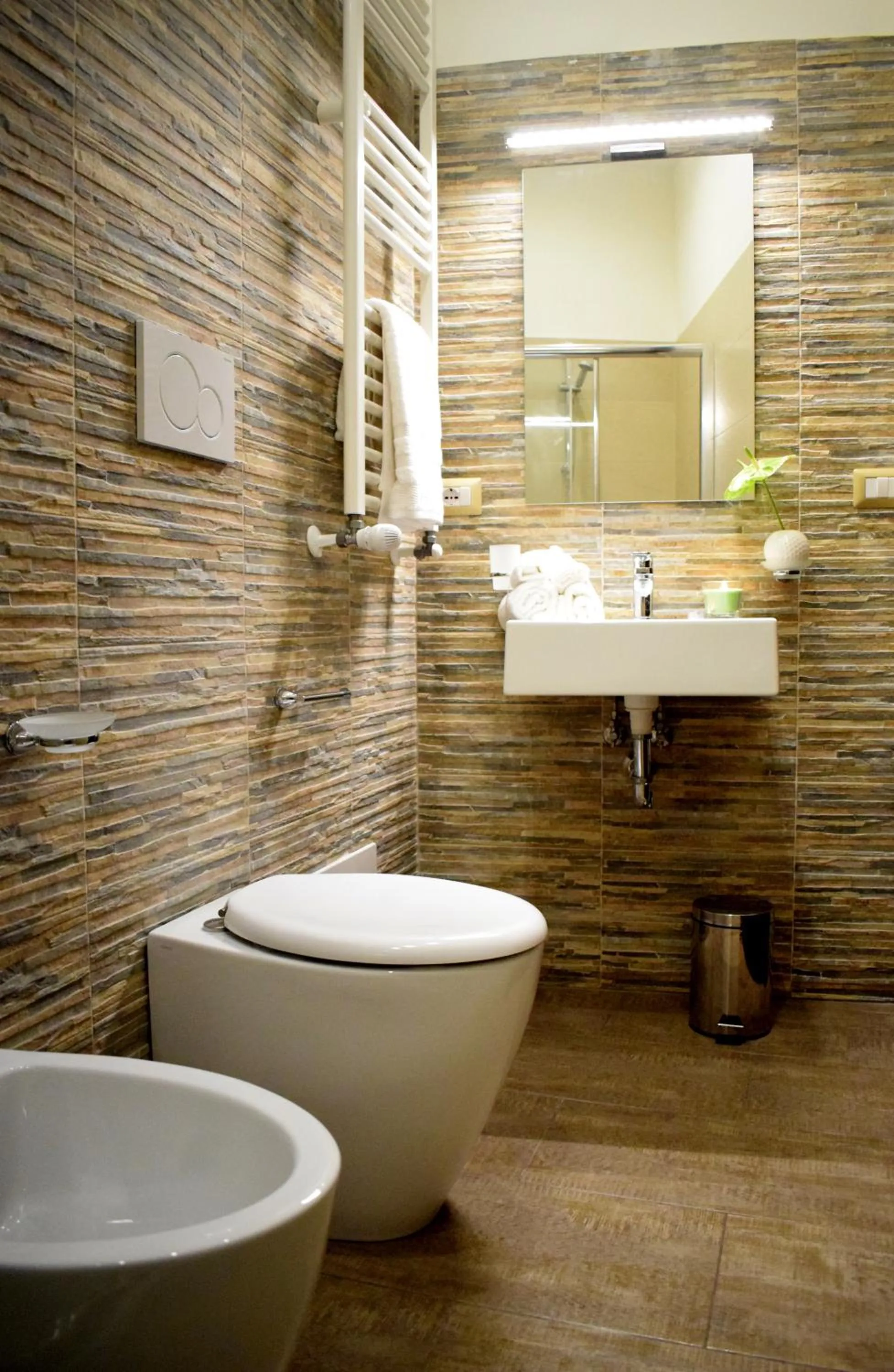 Cento Tari' Guest House