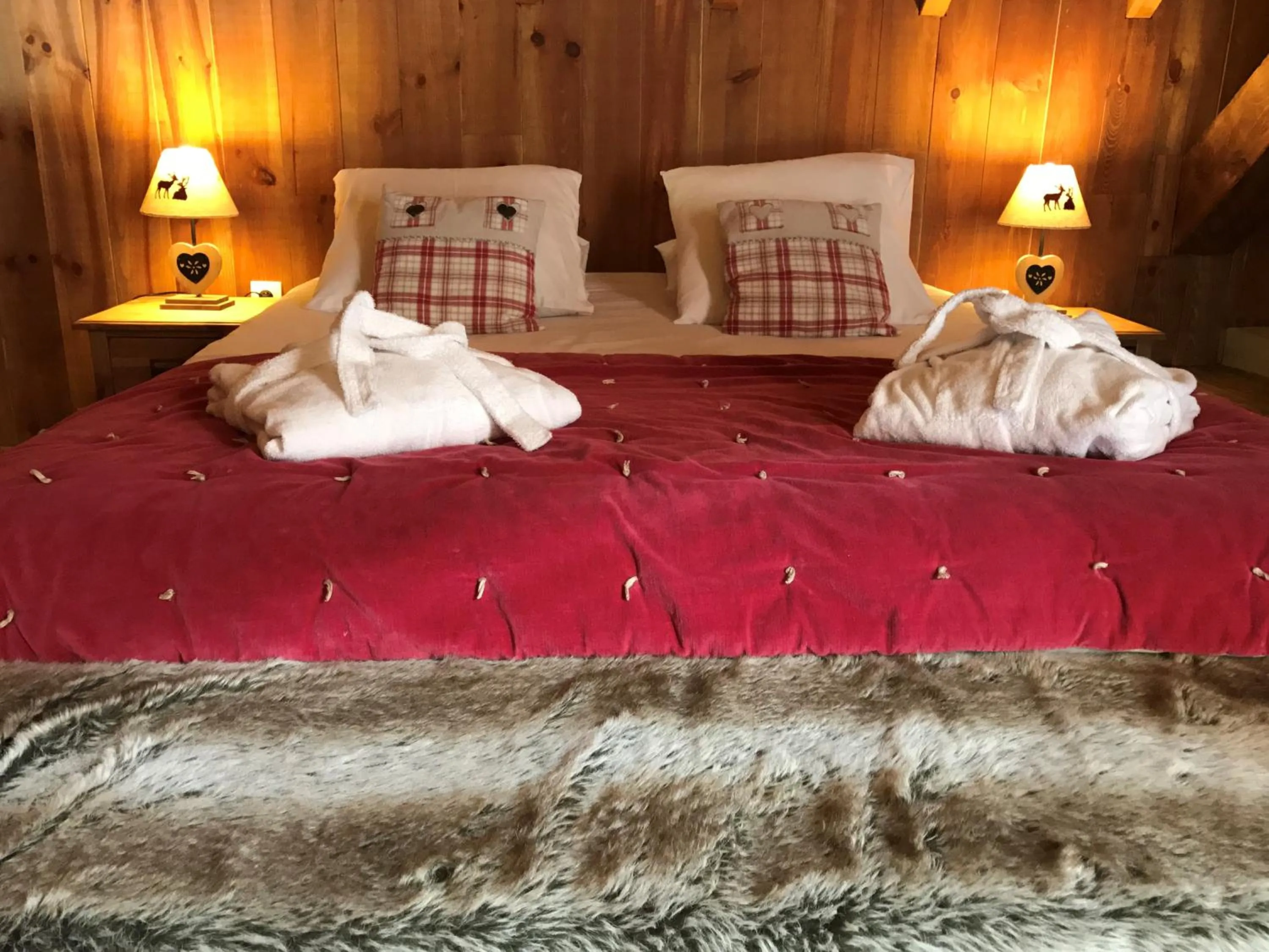 Bedroom, Bed in La Clé des Bois