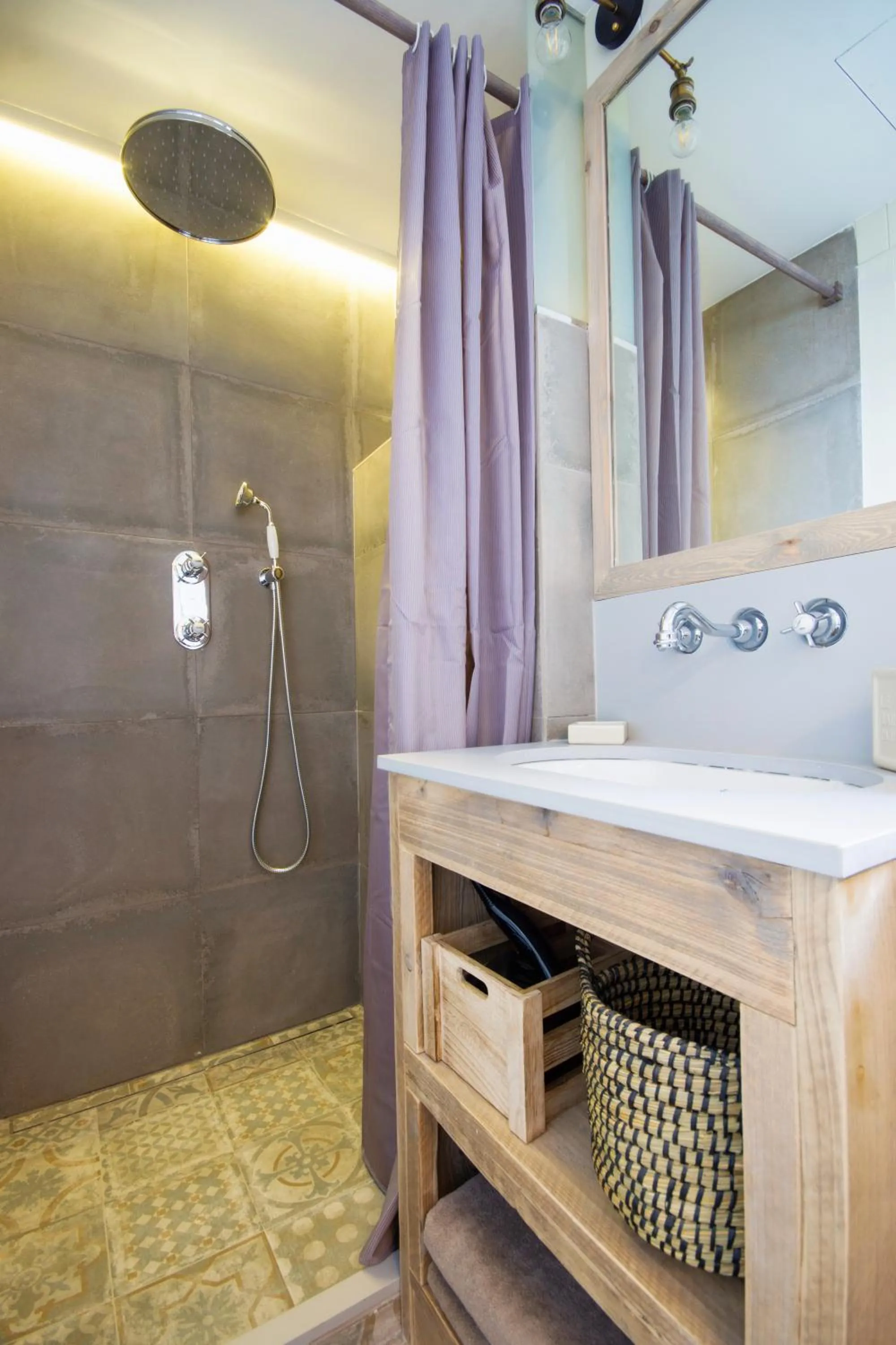 Bathroom in The Beach House Studios & Suites