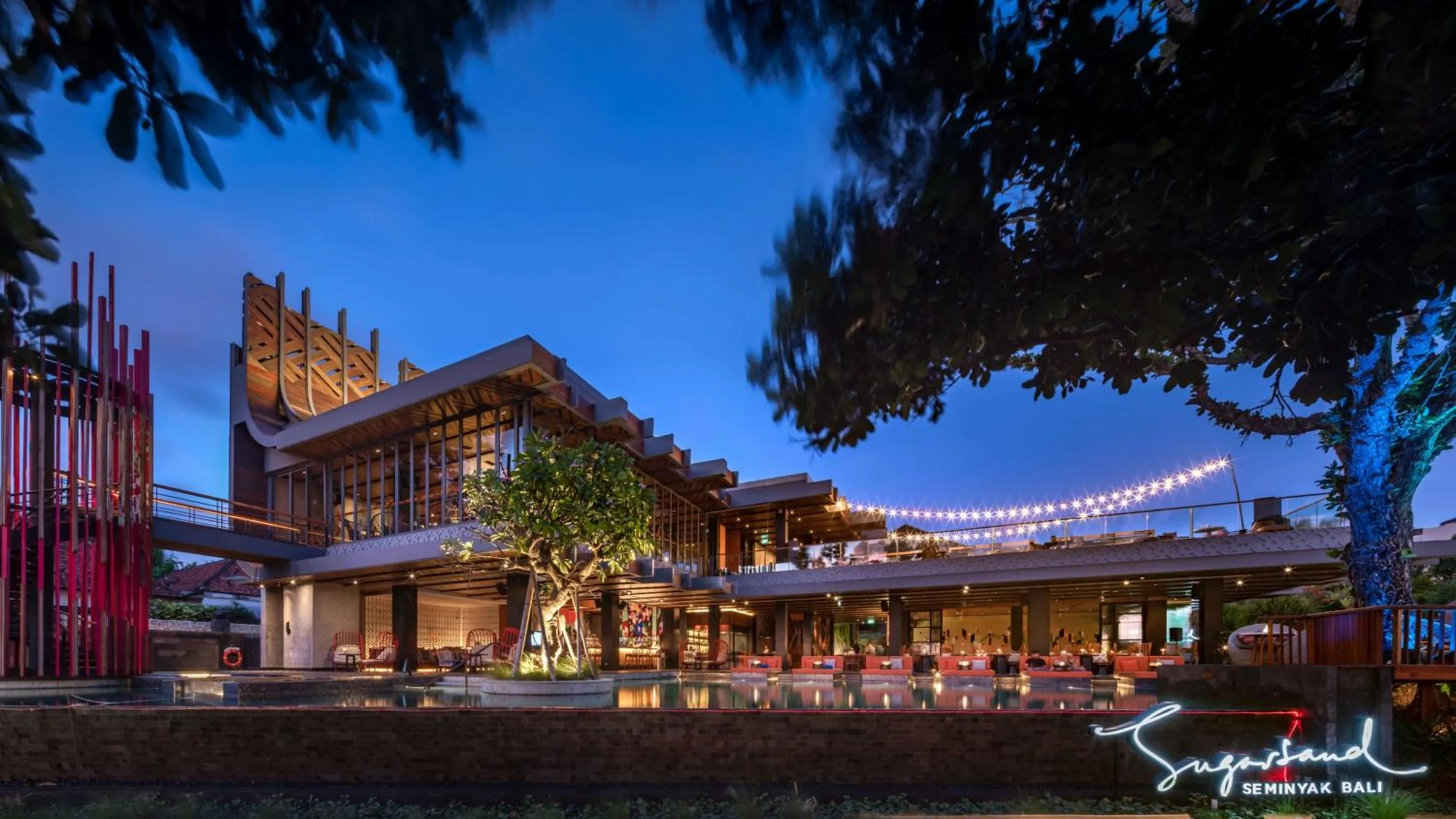 Restaurant/places to eat in Hotel Indigo Bali Seminyak Beach by IHG