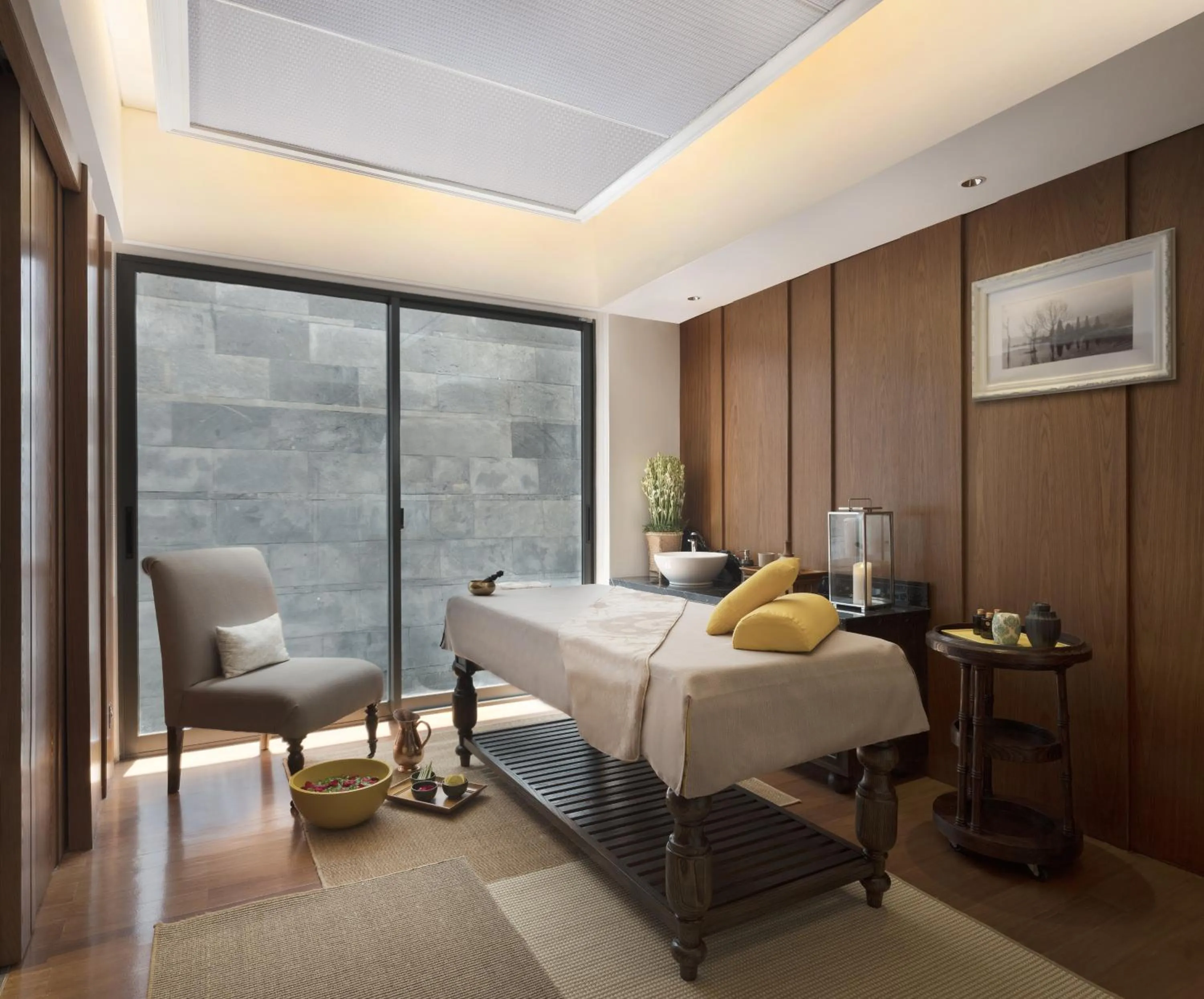 Massage, Bed in Hotel Indigo Bali Seminyak Beach by IHG