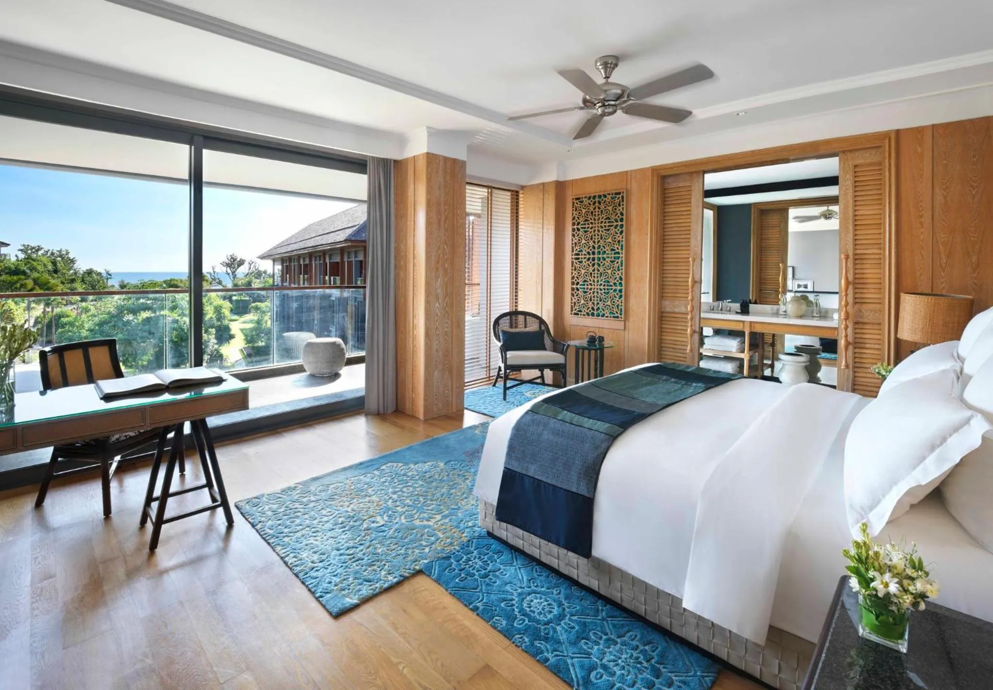 Photo of the whole room, Bed in Hotel Indigo Bali Seminyak Beach by IHG