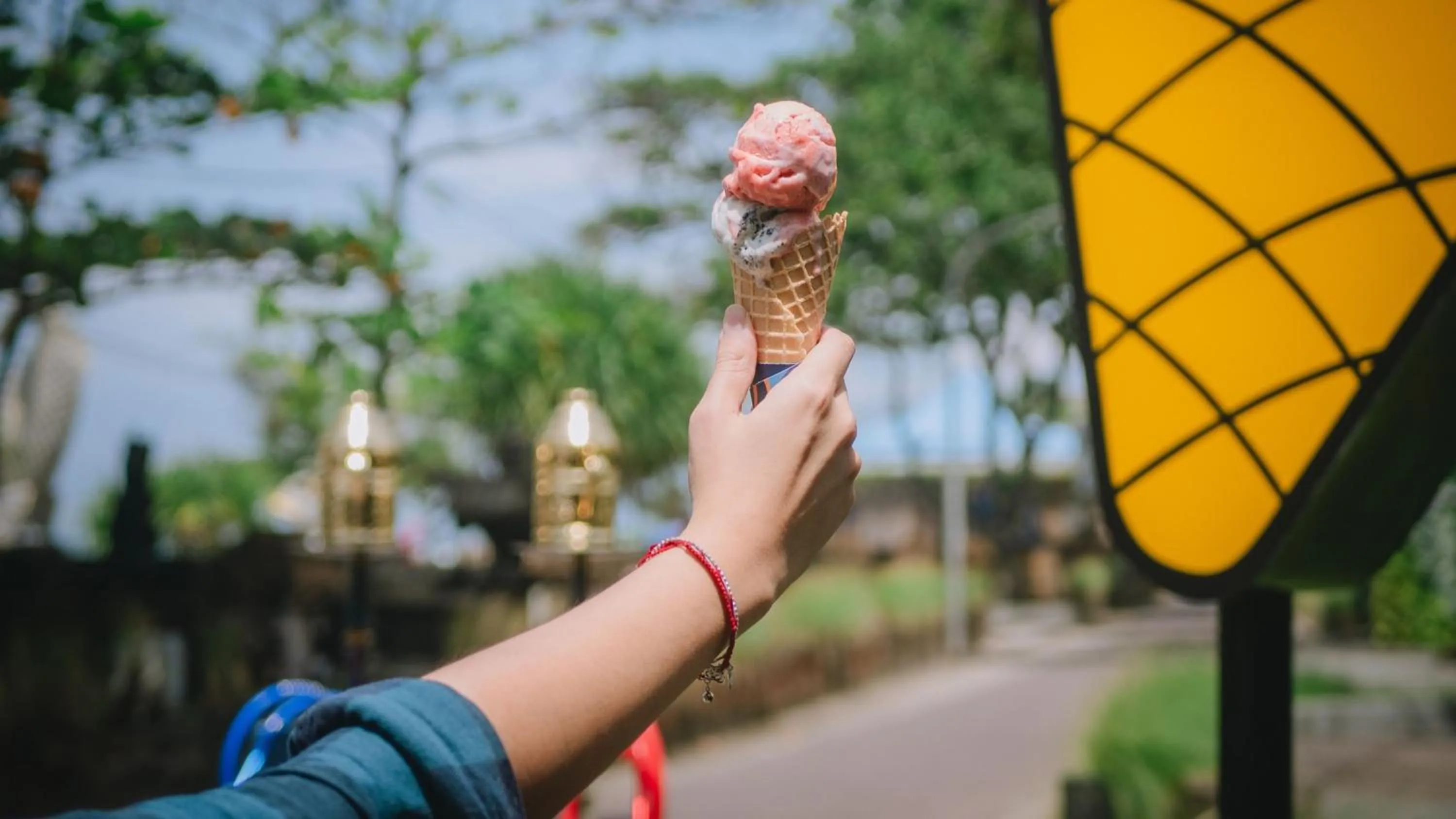 Restaurant/places to eat in Hotel Indigo Bali Seminyak Beach by IHG