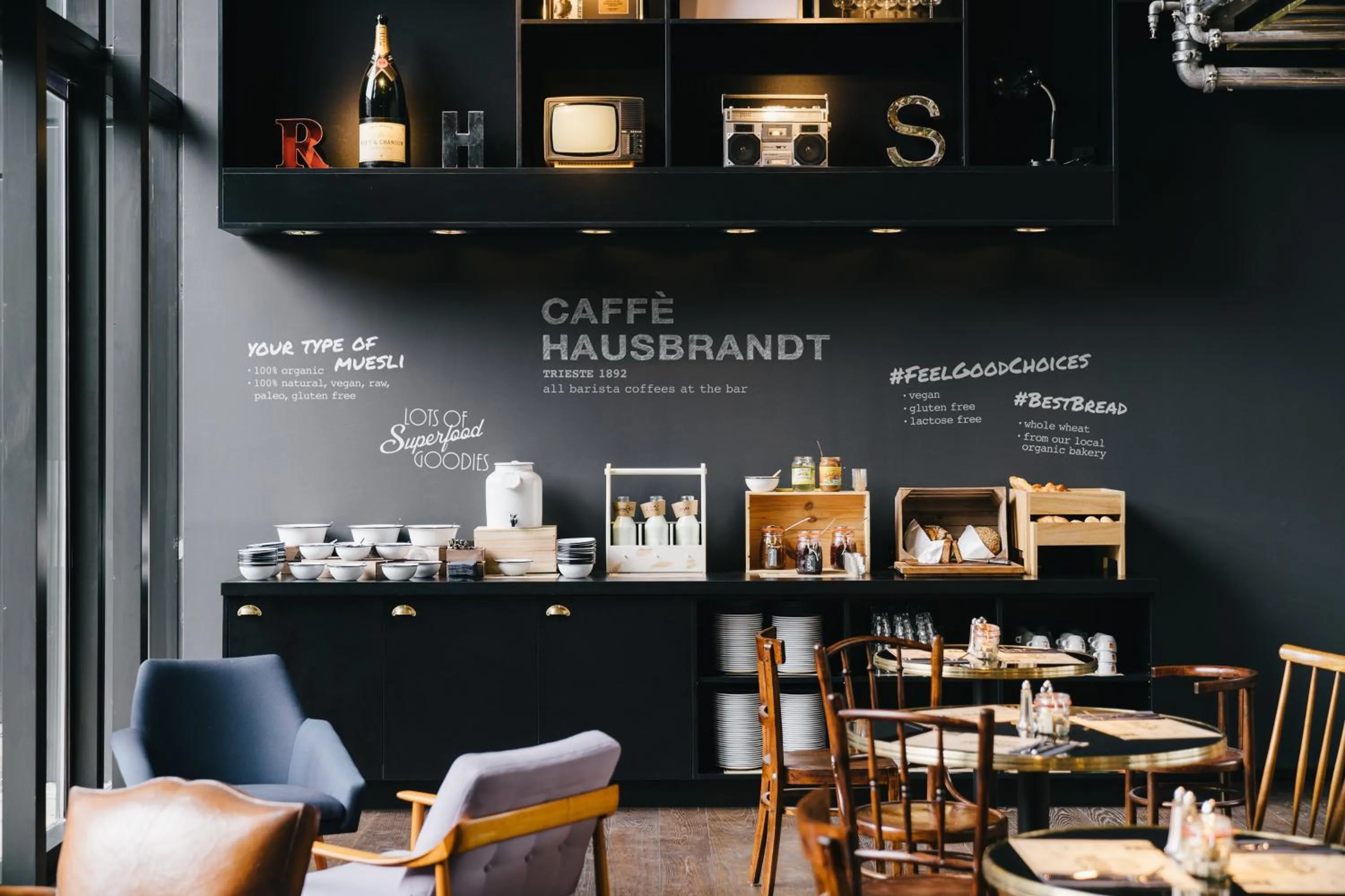 Buffet breakfast in Ruby Lilly Hotel Munich