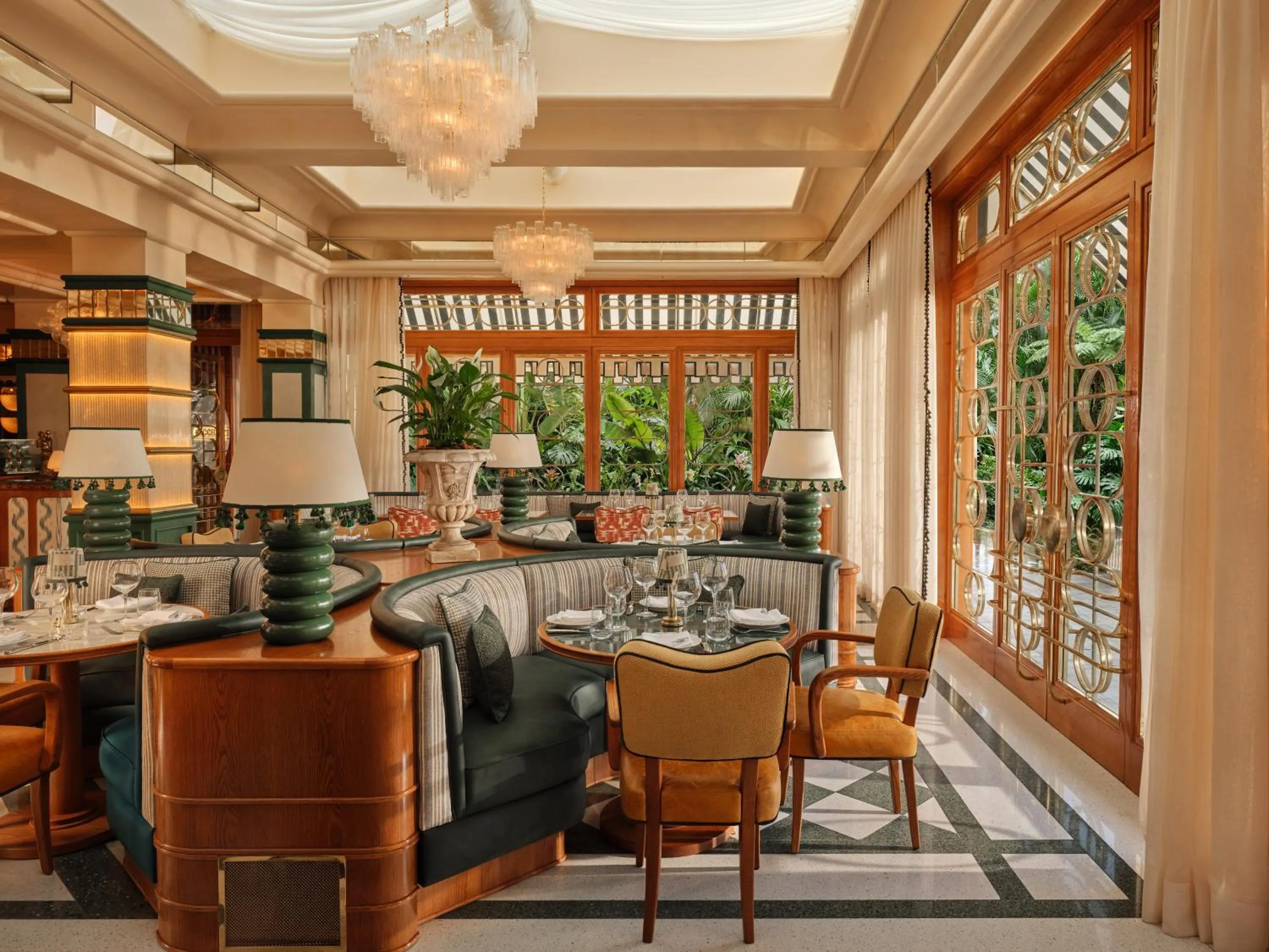 Restaurant/places to eat in The View Rabat