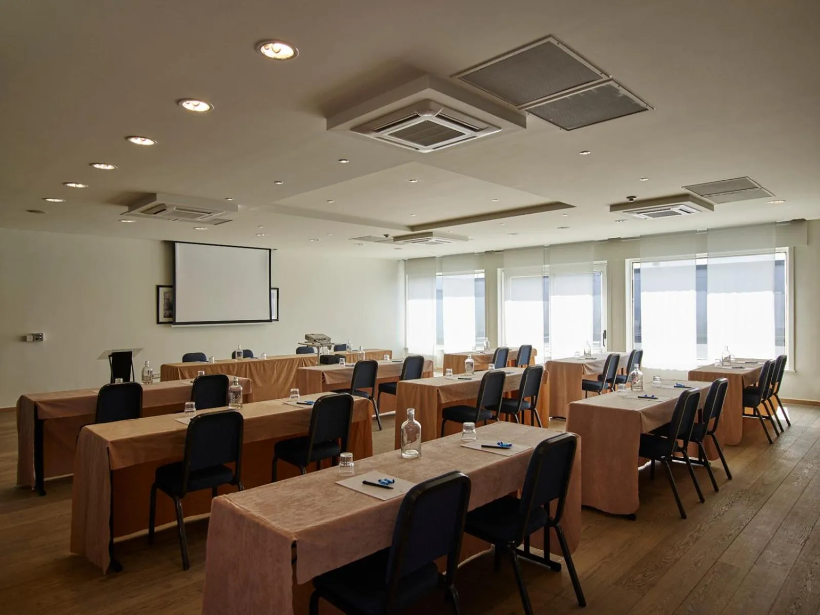 Meeting/conference room in Gosset Hotel