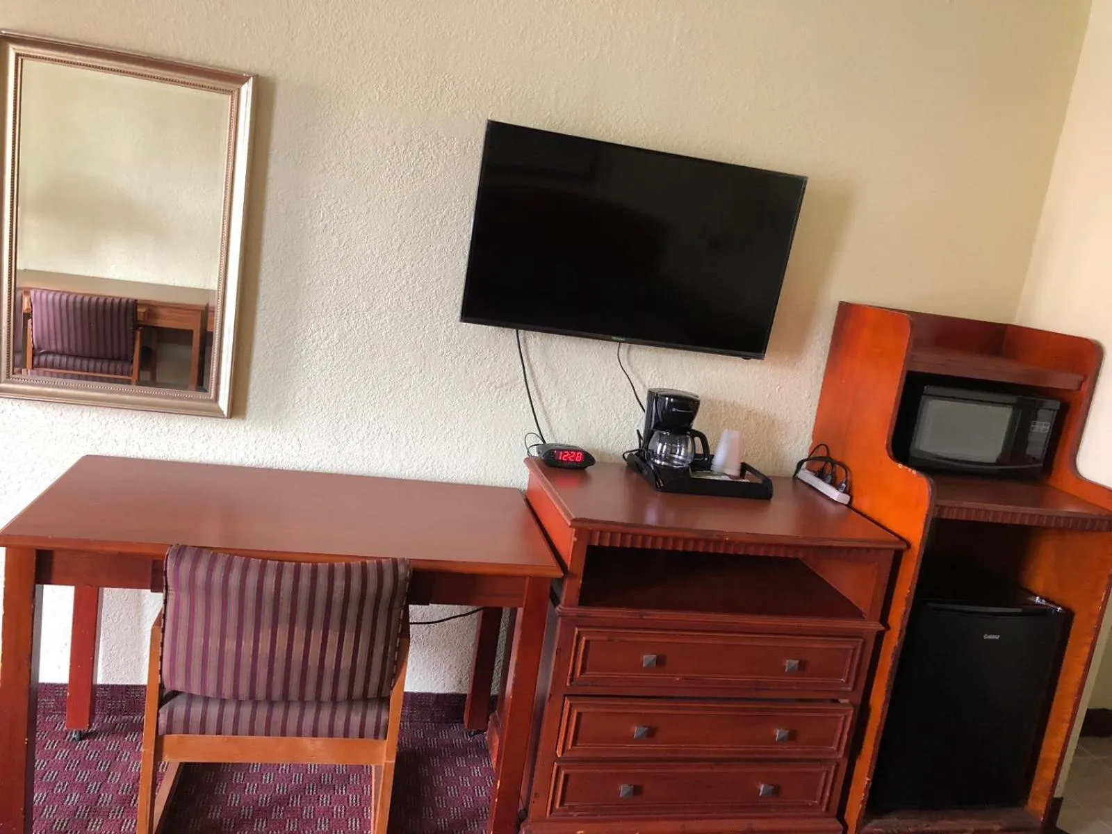 Coffee/tea facilities in Budget Inn Express