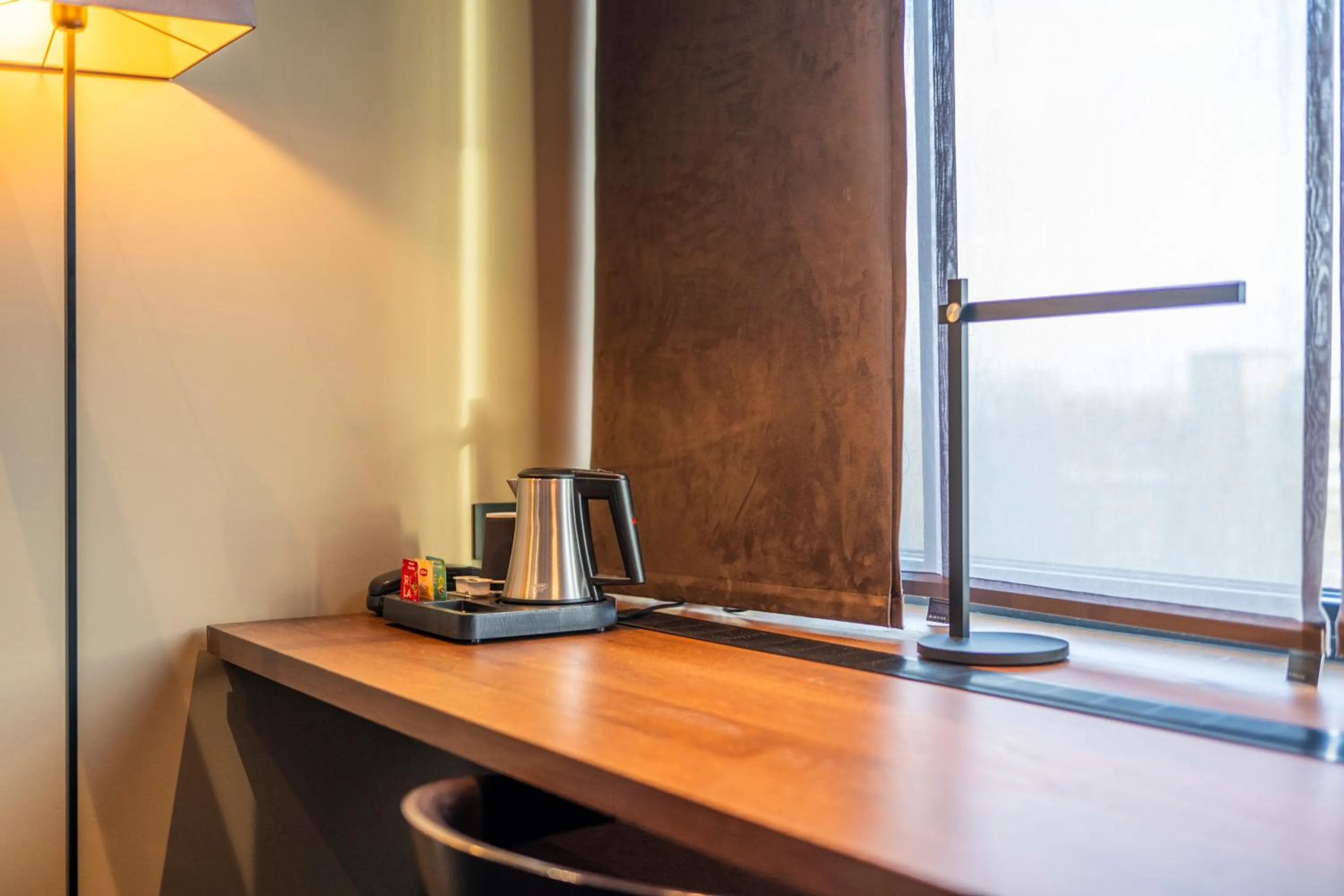 Coffee/tea facilities in Serwir Hotel