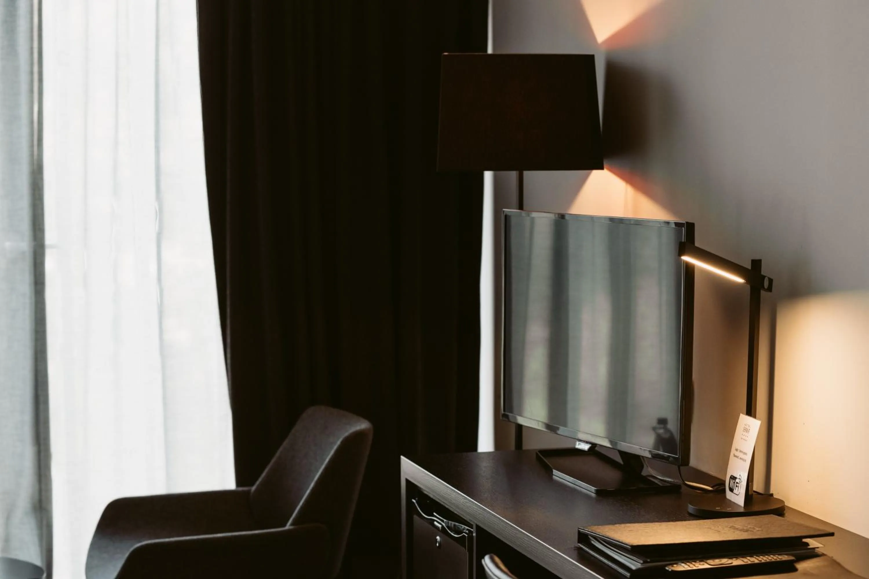 Bedroom in Serwir Hotel