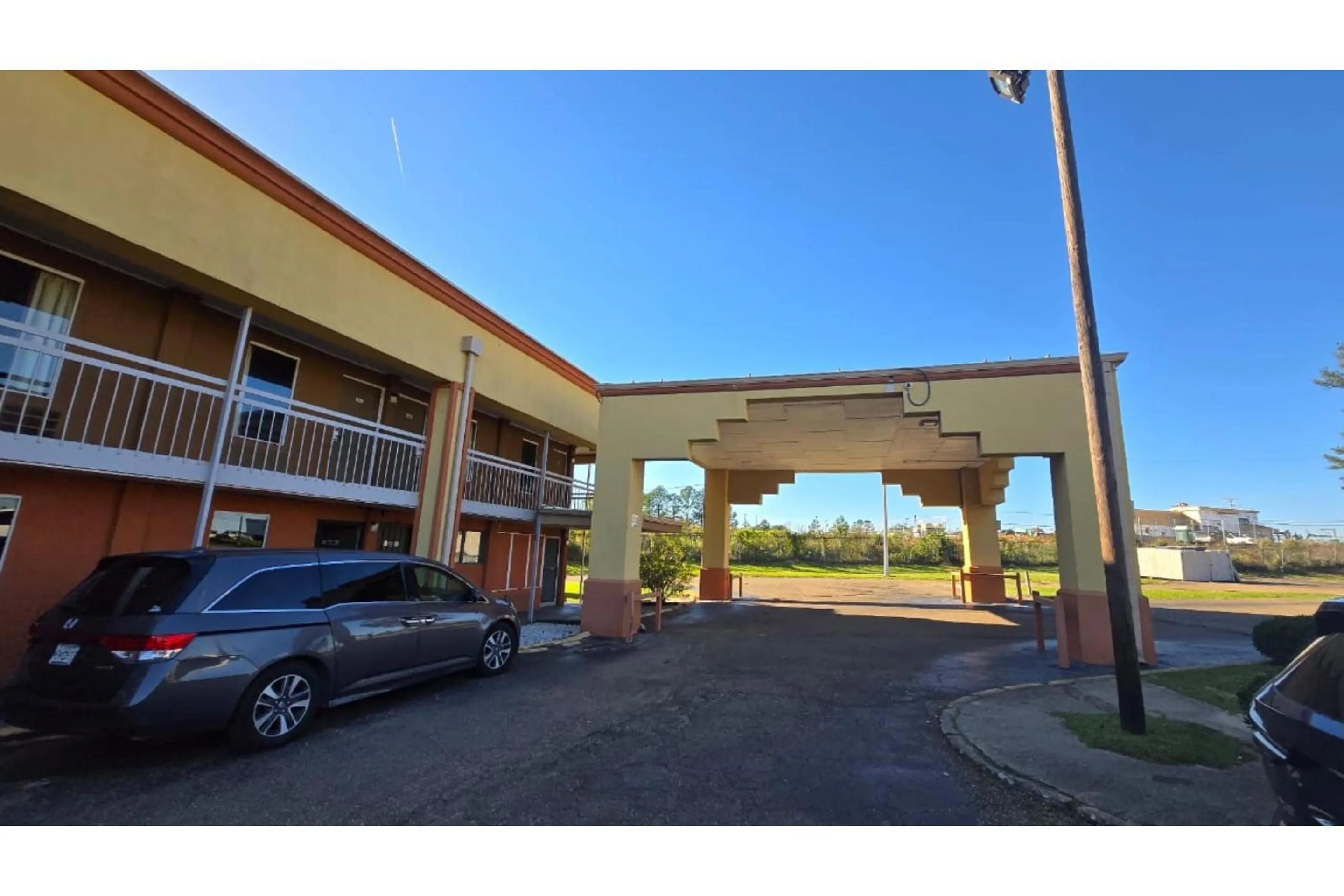 Facade/entrance in Diamond Inn Motel By OYO Jackson Hwy 80- I-20