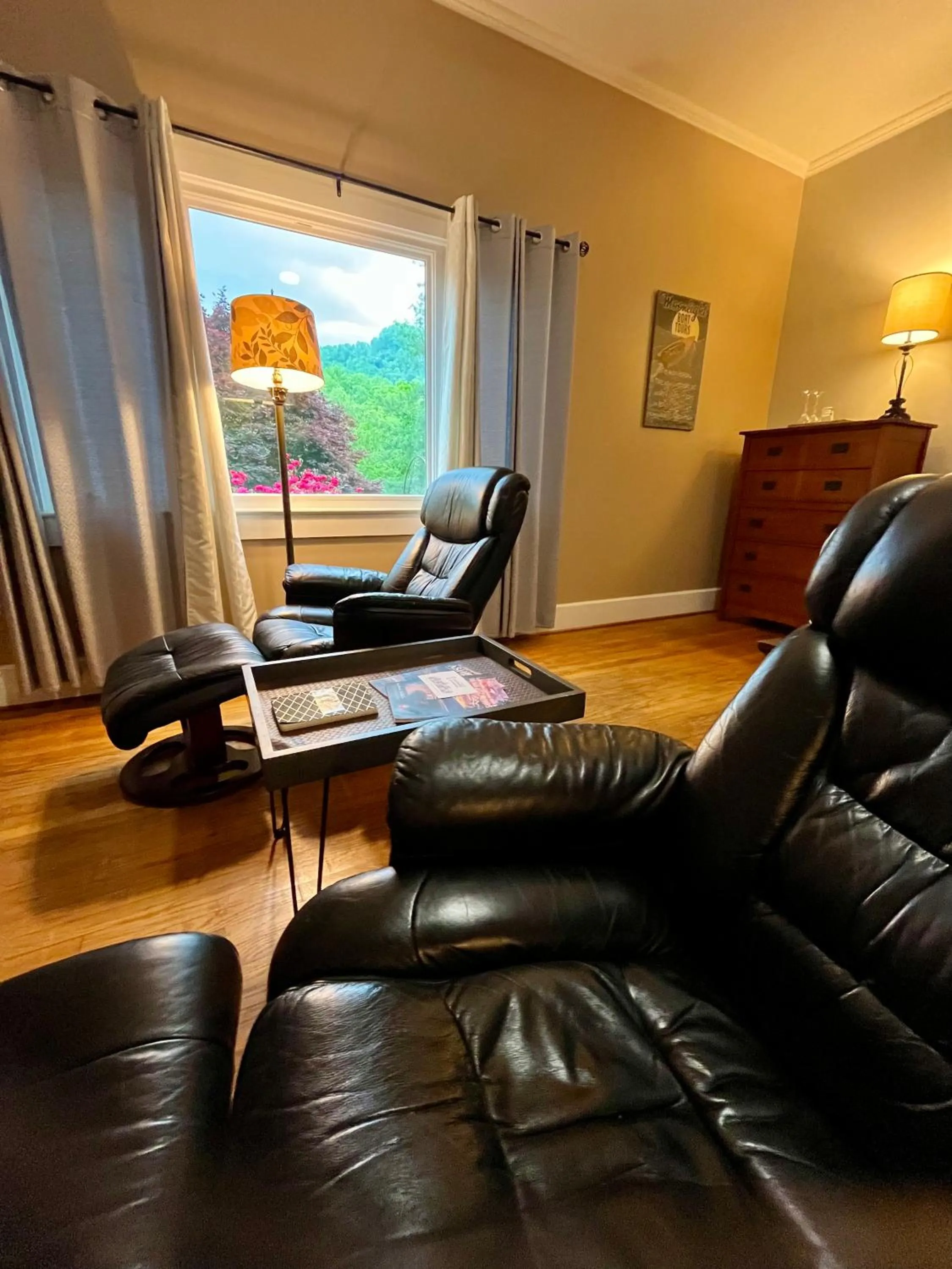 Seating area in Grafton Lodge