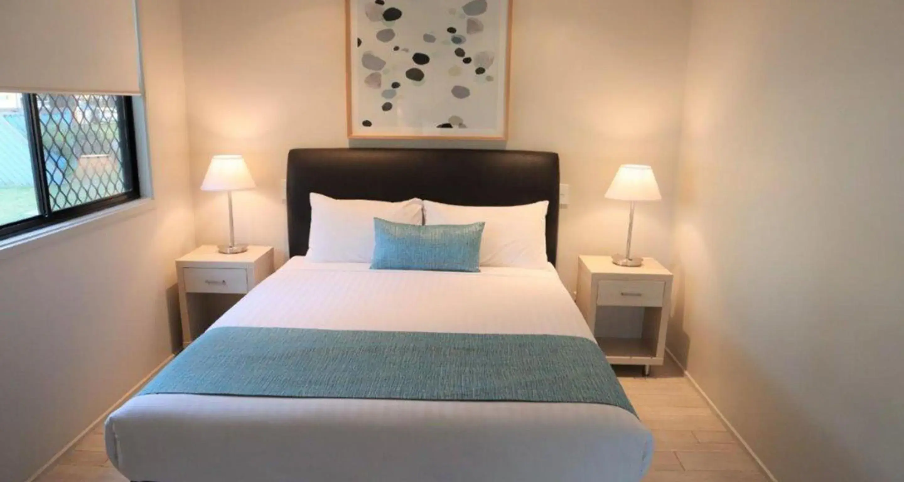 Riverside Cabin 4 Berth in NRMA Port Macquarie Breakwall Holiday Park Riverside Cabin 4 Berth in NRMA Port Macquarie Breakwall Holiday Park