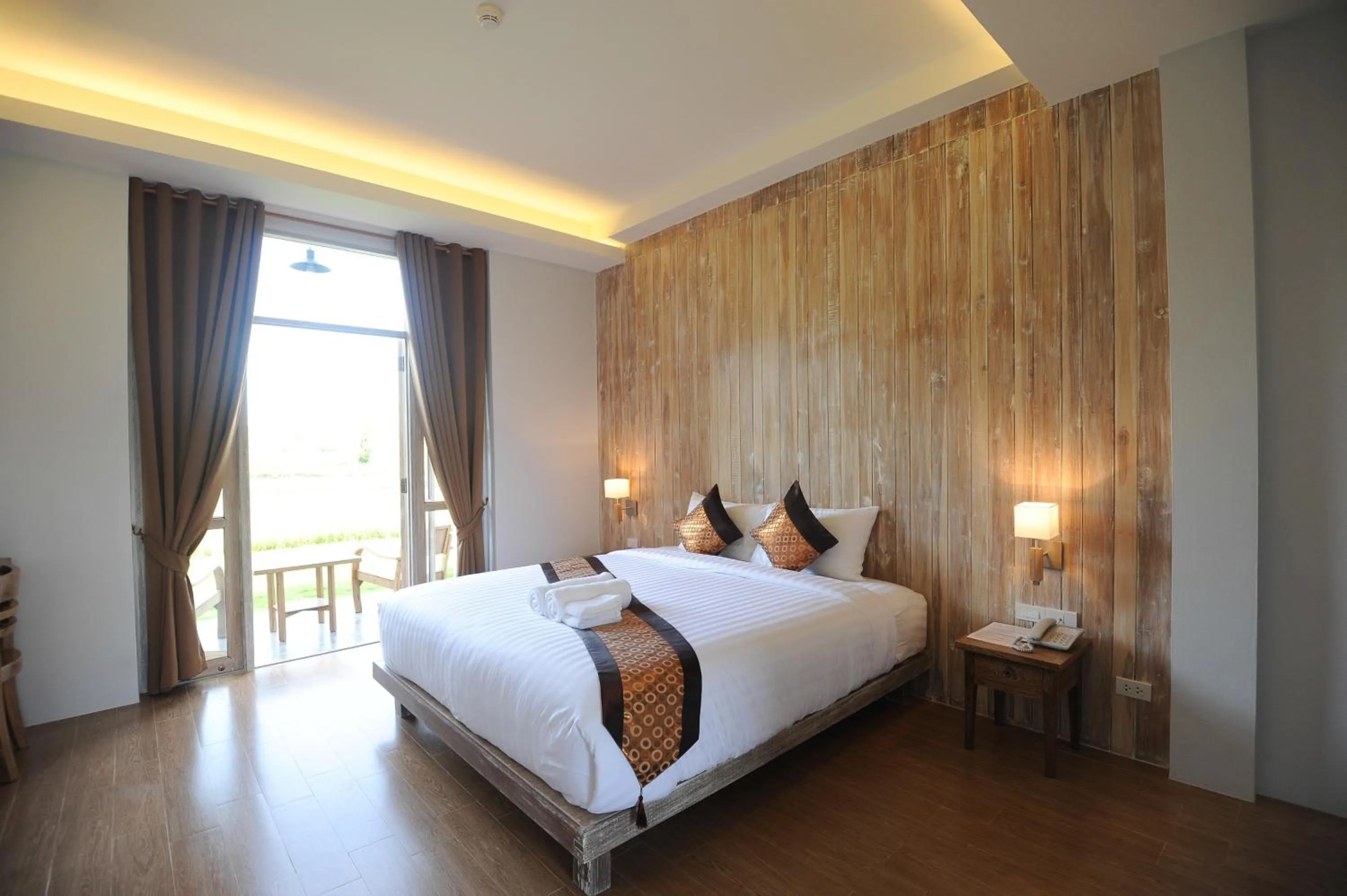 Bed in NanSripanna resort