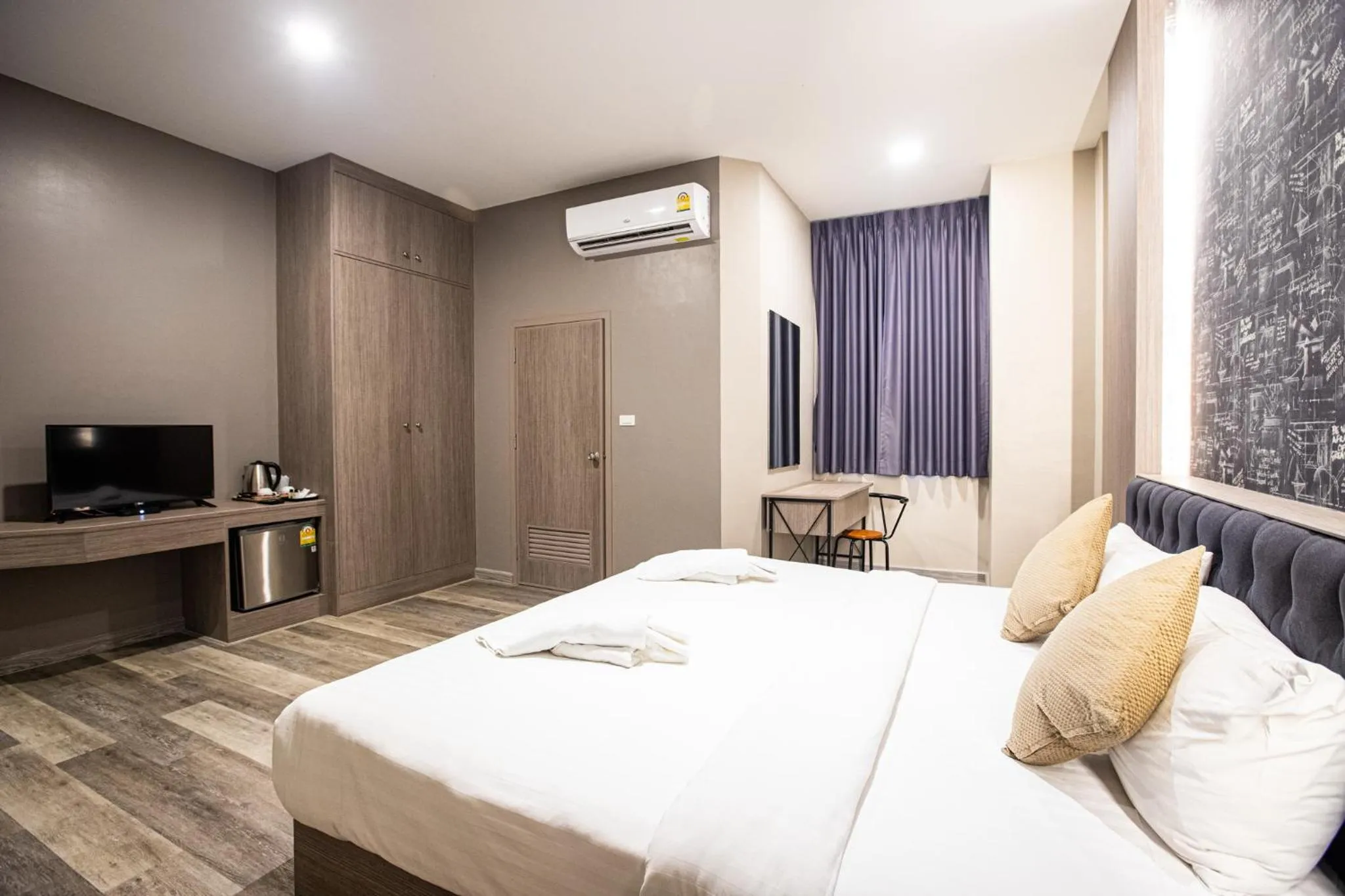 Bedroom, Bed in Tara Park Resotel