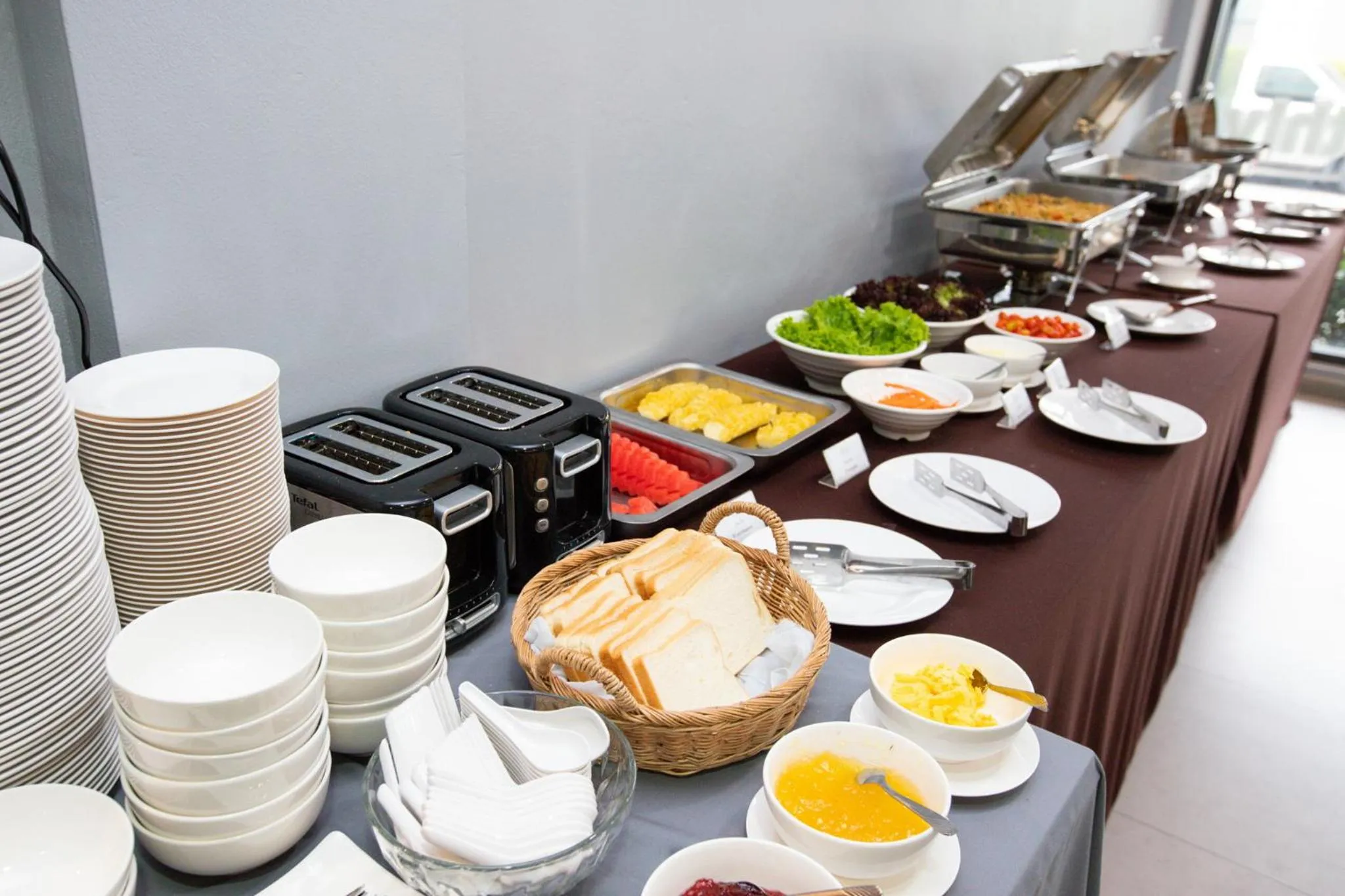 Breakfast in Tara Park Resotel