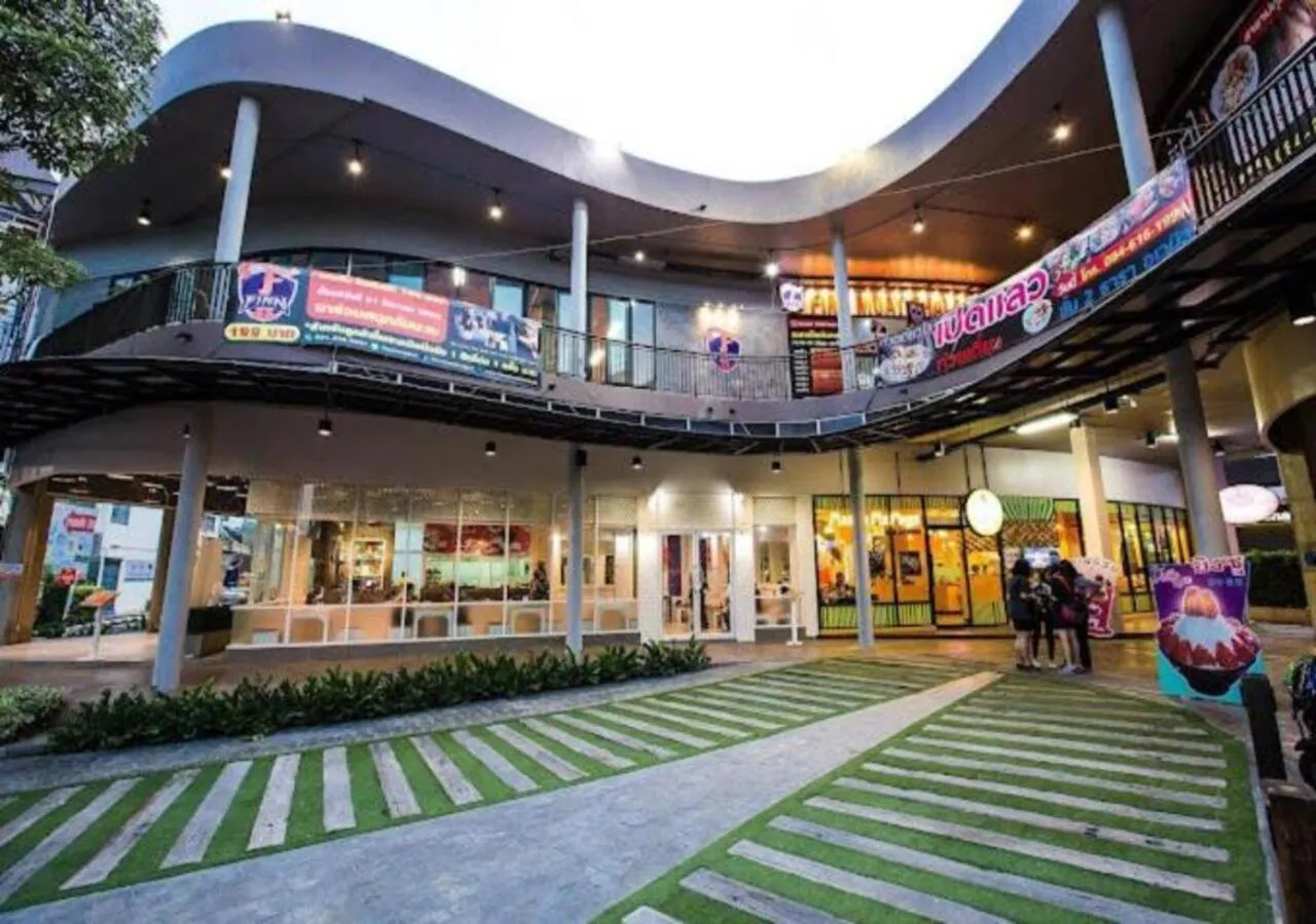 Nearby landmark in Tara Park Resotel