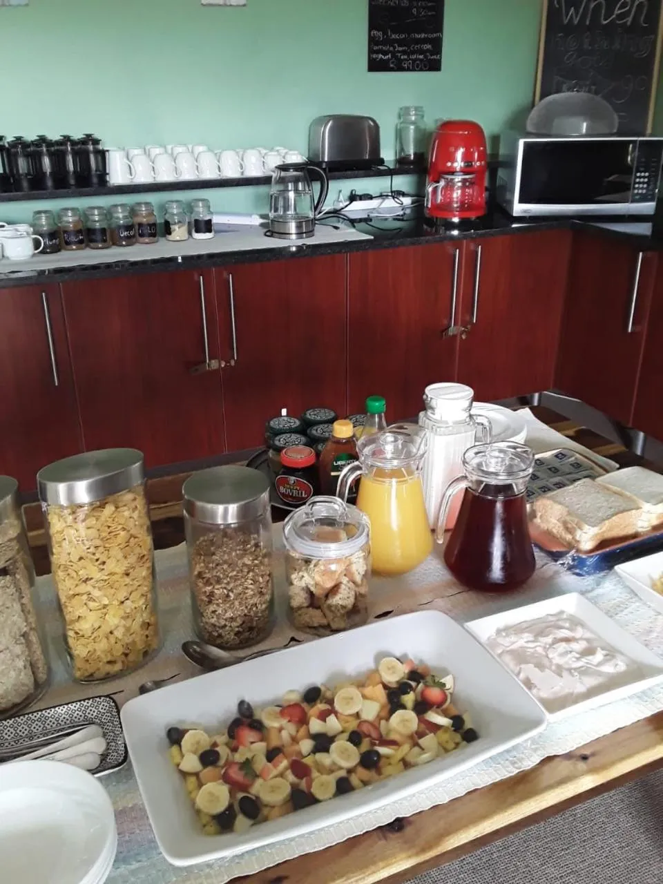 Breakfast in Selborne Bed and Breakfast