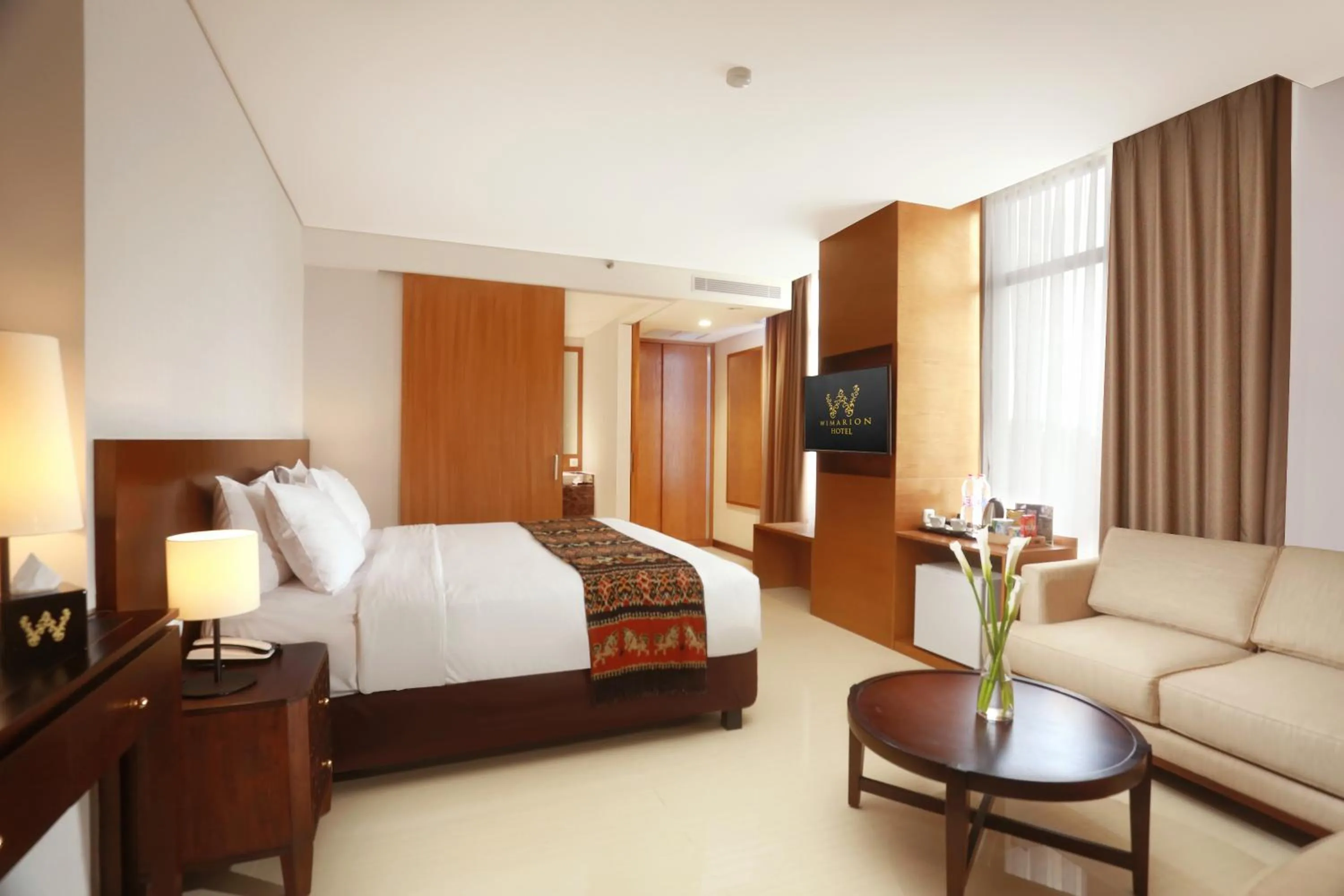 Bedroom, Bed in Wimarion Hotel Semarang
