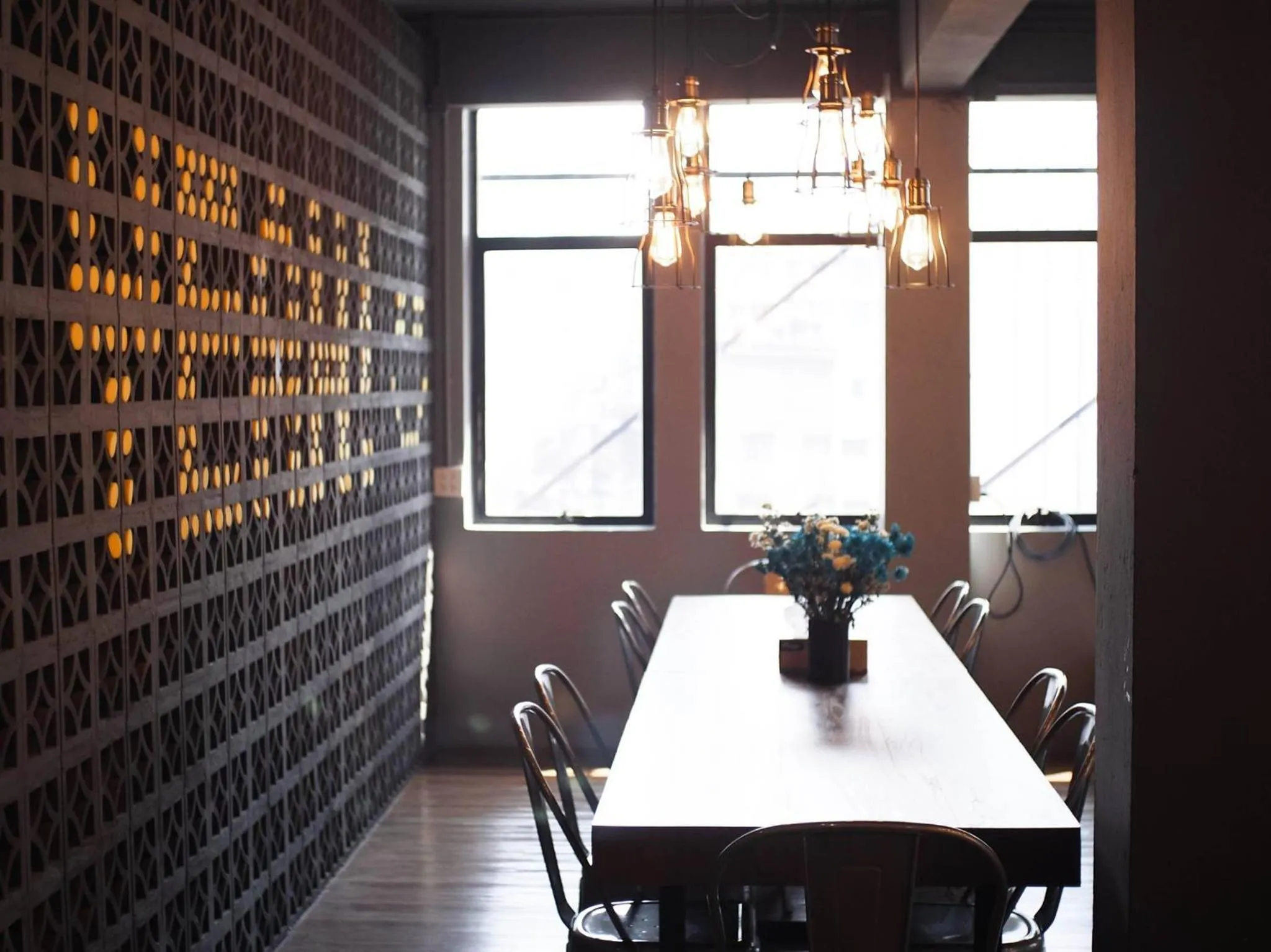 Restaurant/places to eat in Silom Space Hostel