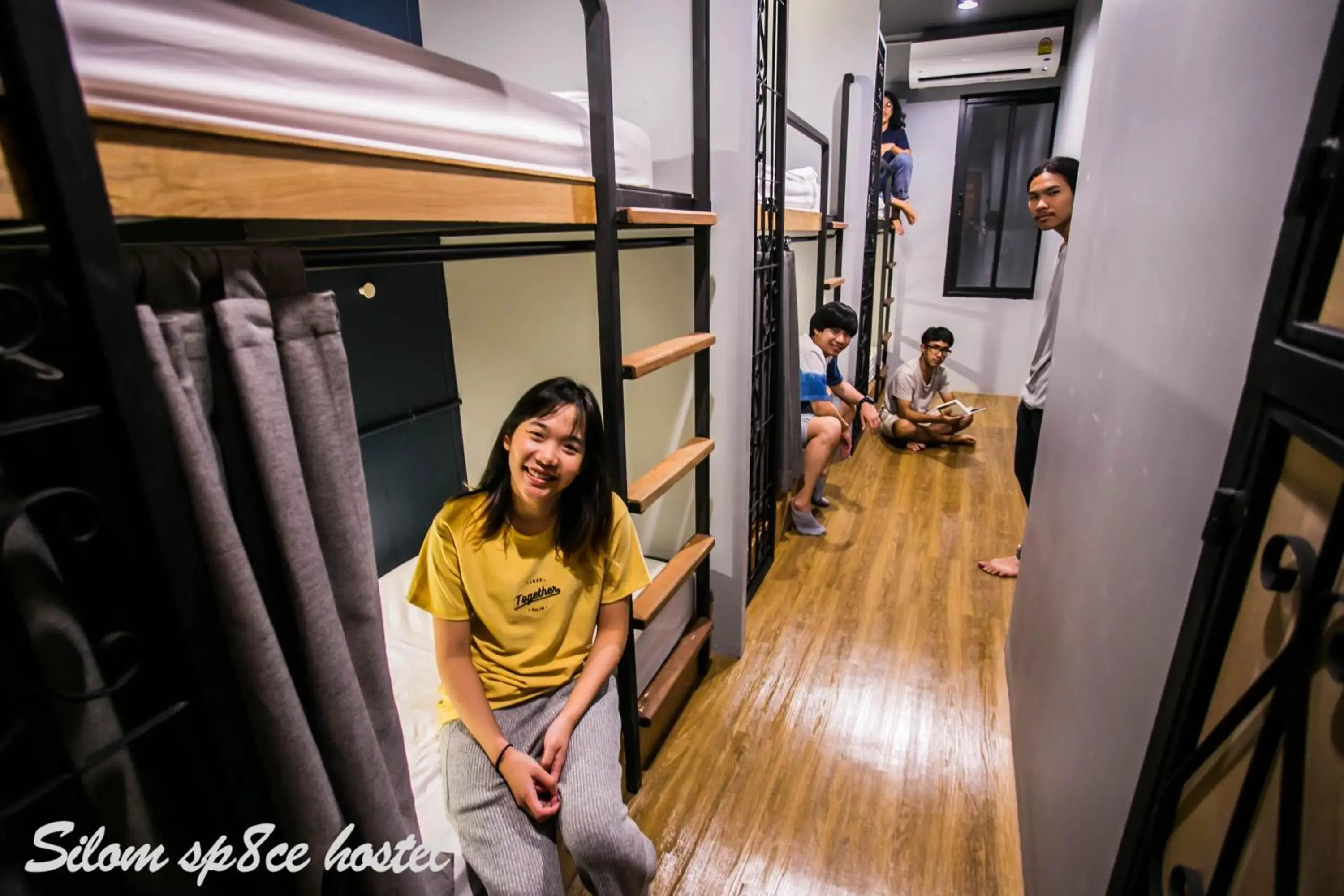 Bed in 6-Bed Female Dormitory Room in Silom Space Hostel Bed in 6-Bed Female Dormitory Room in Silom Space Hostel