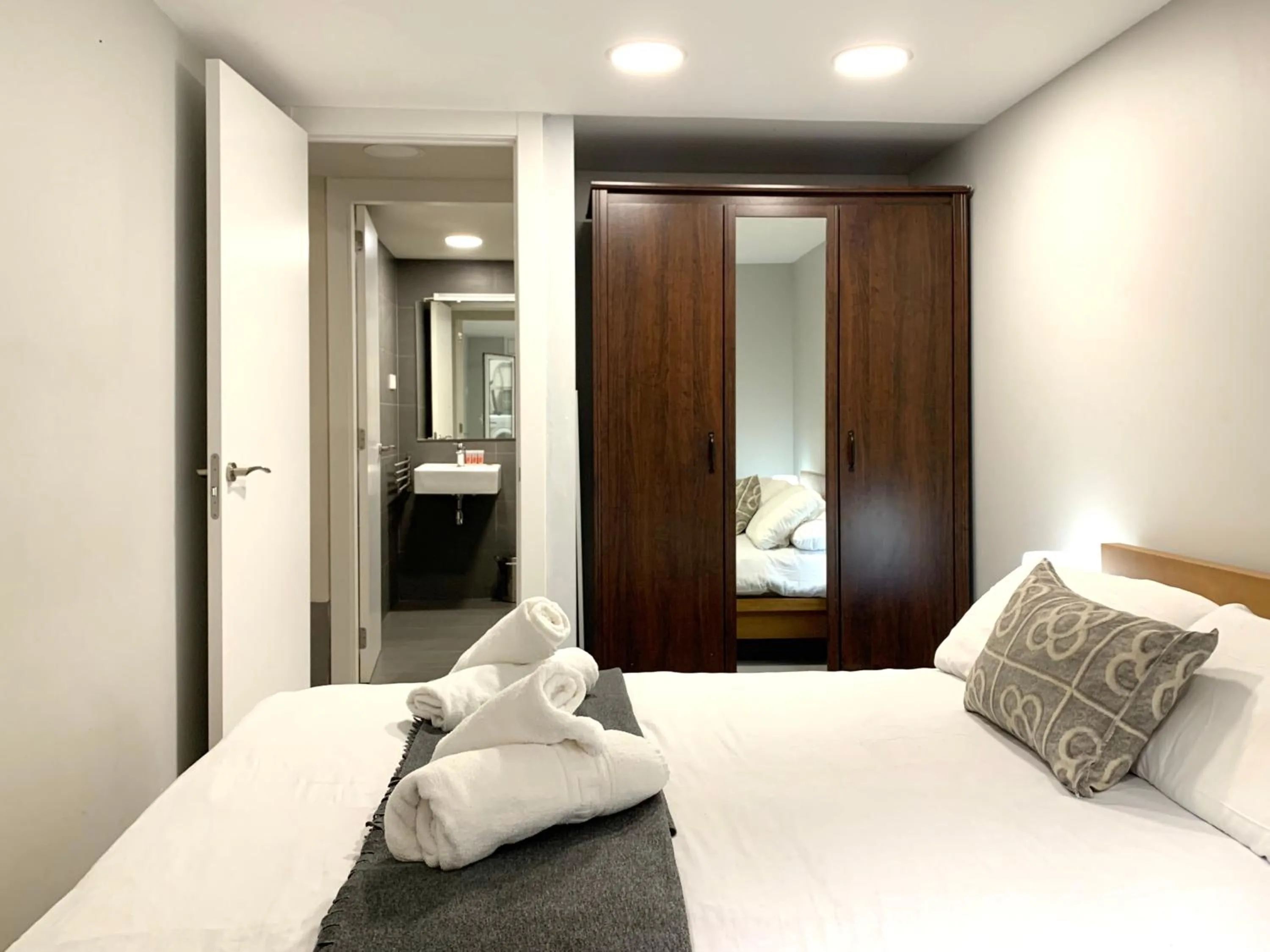 Bed in Dalí Residence