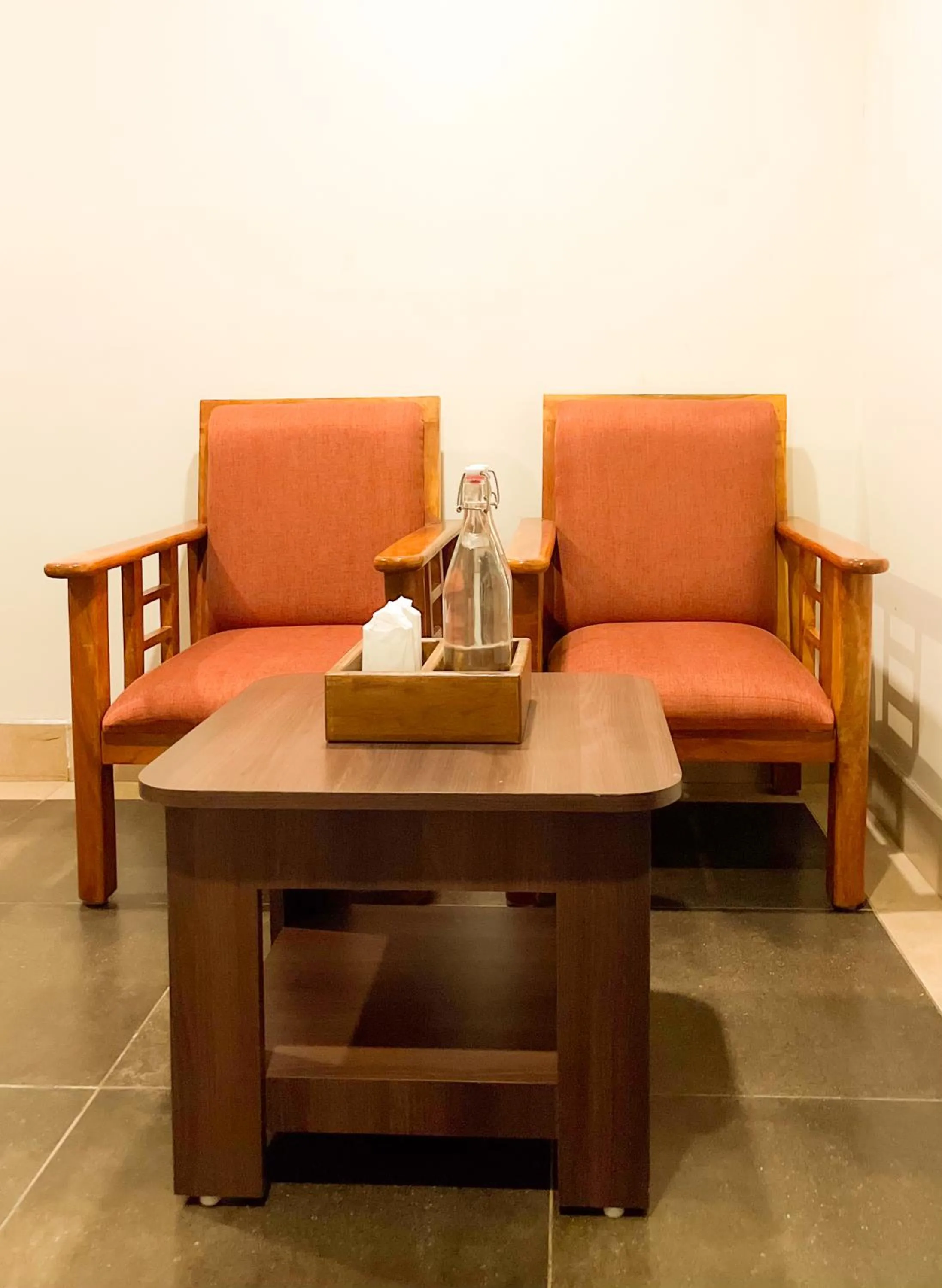 Communal lounge/ TV room in Shree Residency