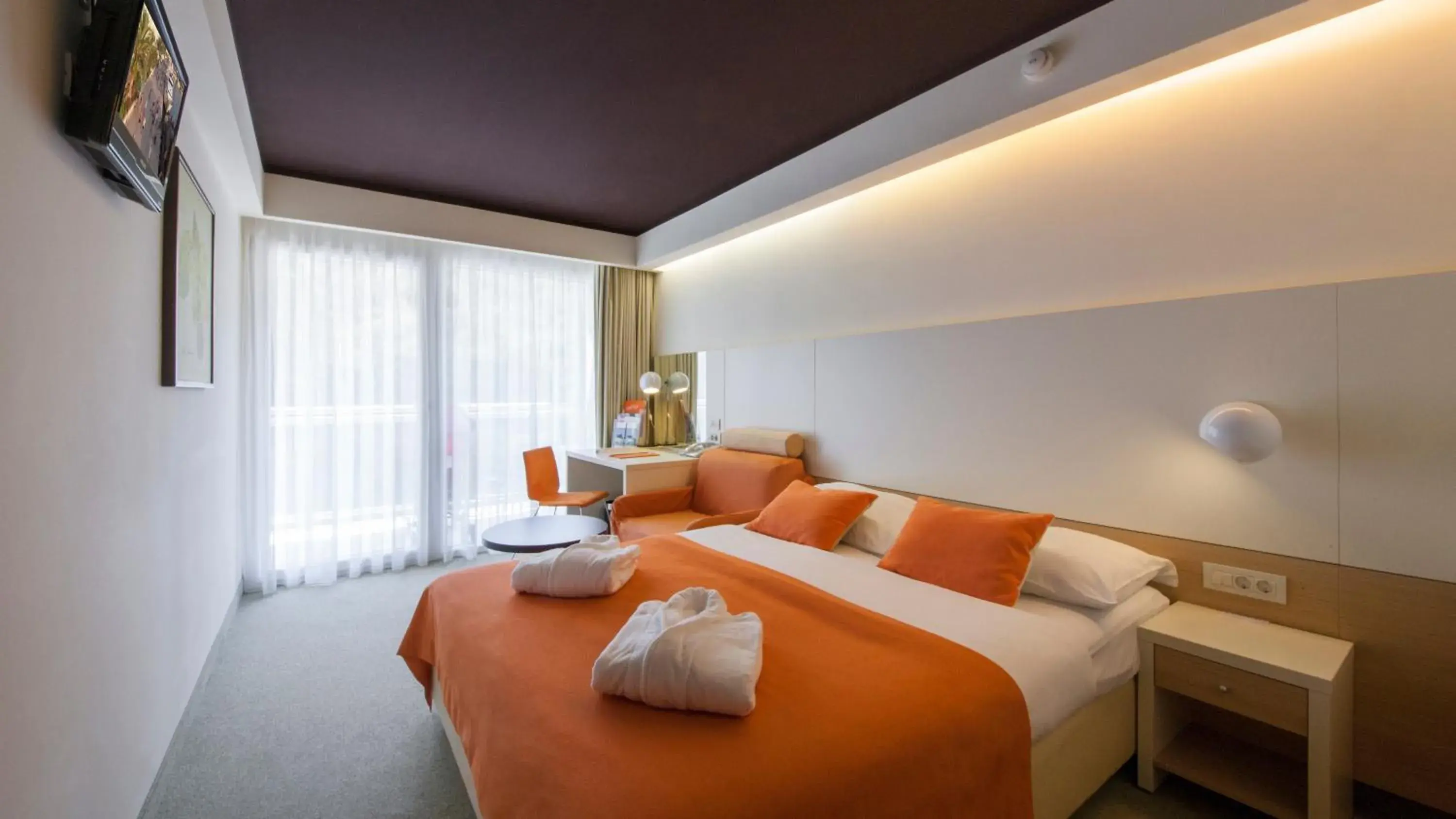 Twin Room with Balcony - Sea Side in Family Hotel Vespera Twin Room with Balcony - Sea Side in Family Hotel Vespera