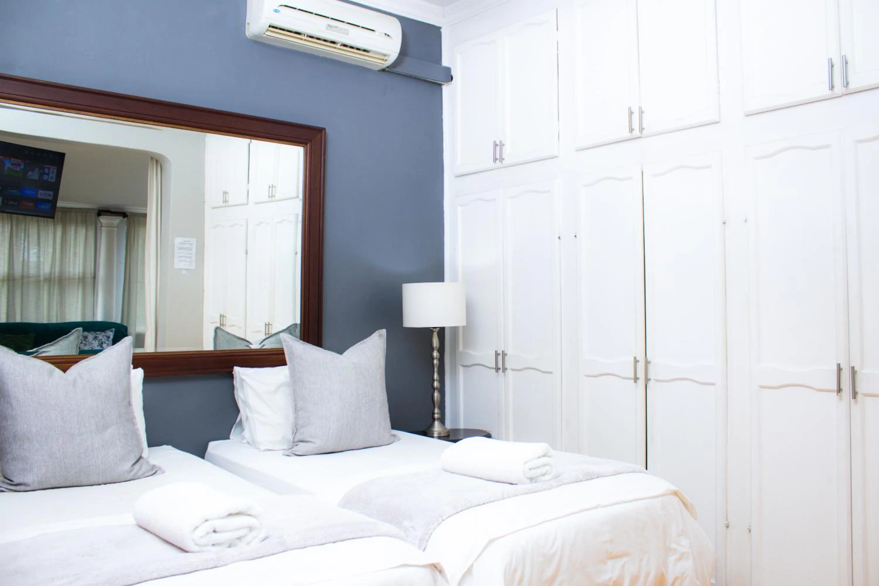 Bed in Beechwood B&B