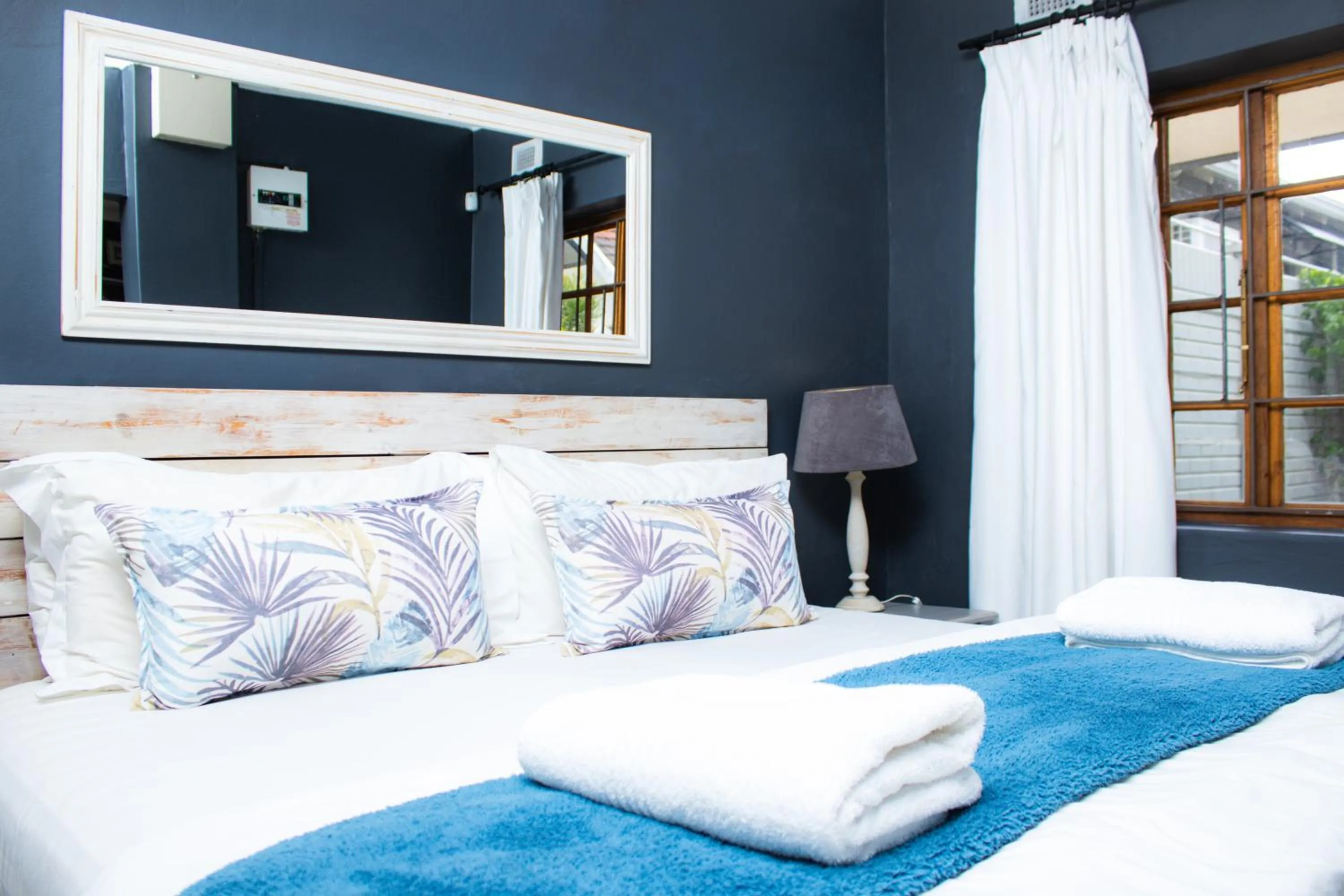 Bedroom, Bed in Beechwood B&B