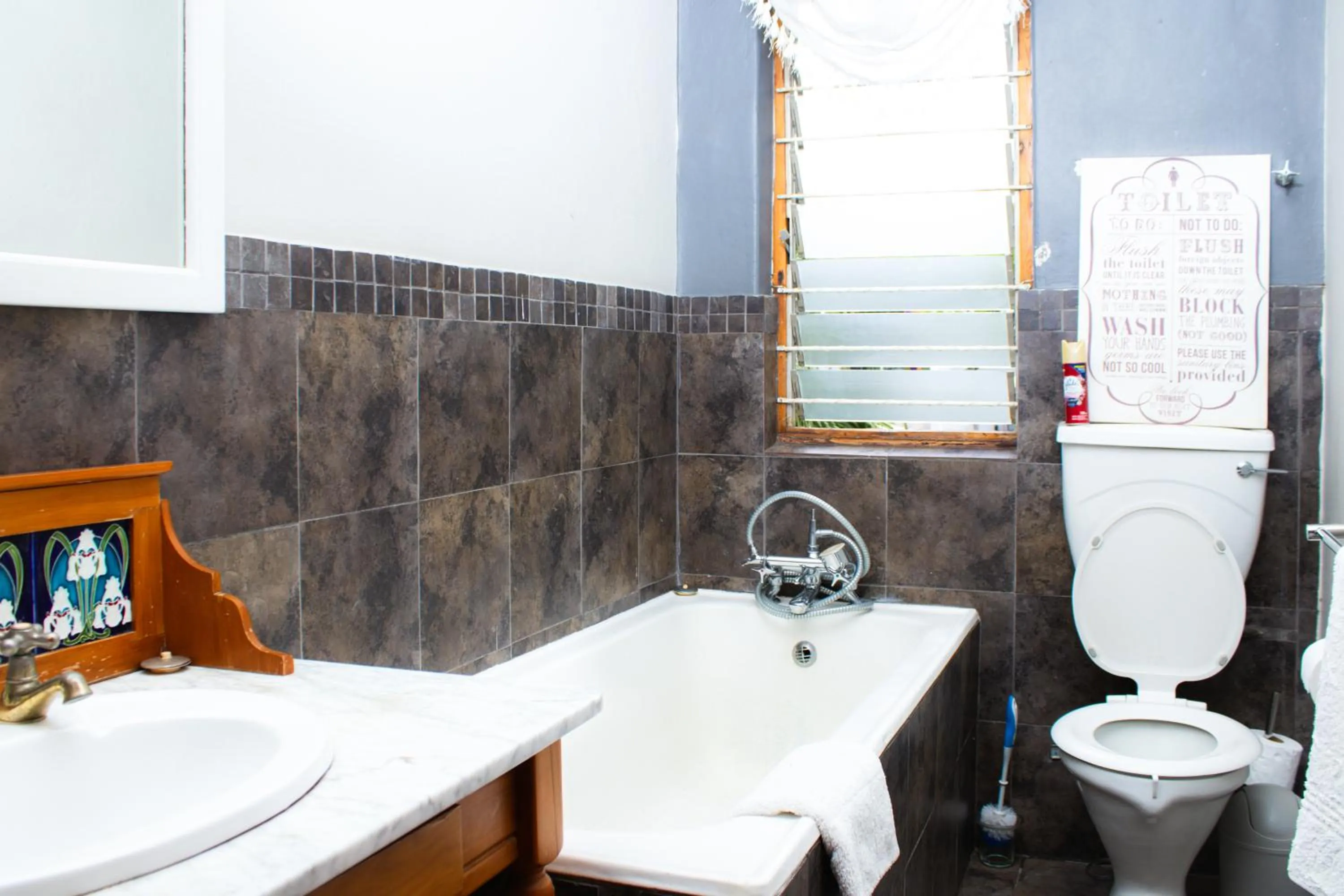 Bathroom in Beechwood B&B