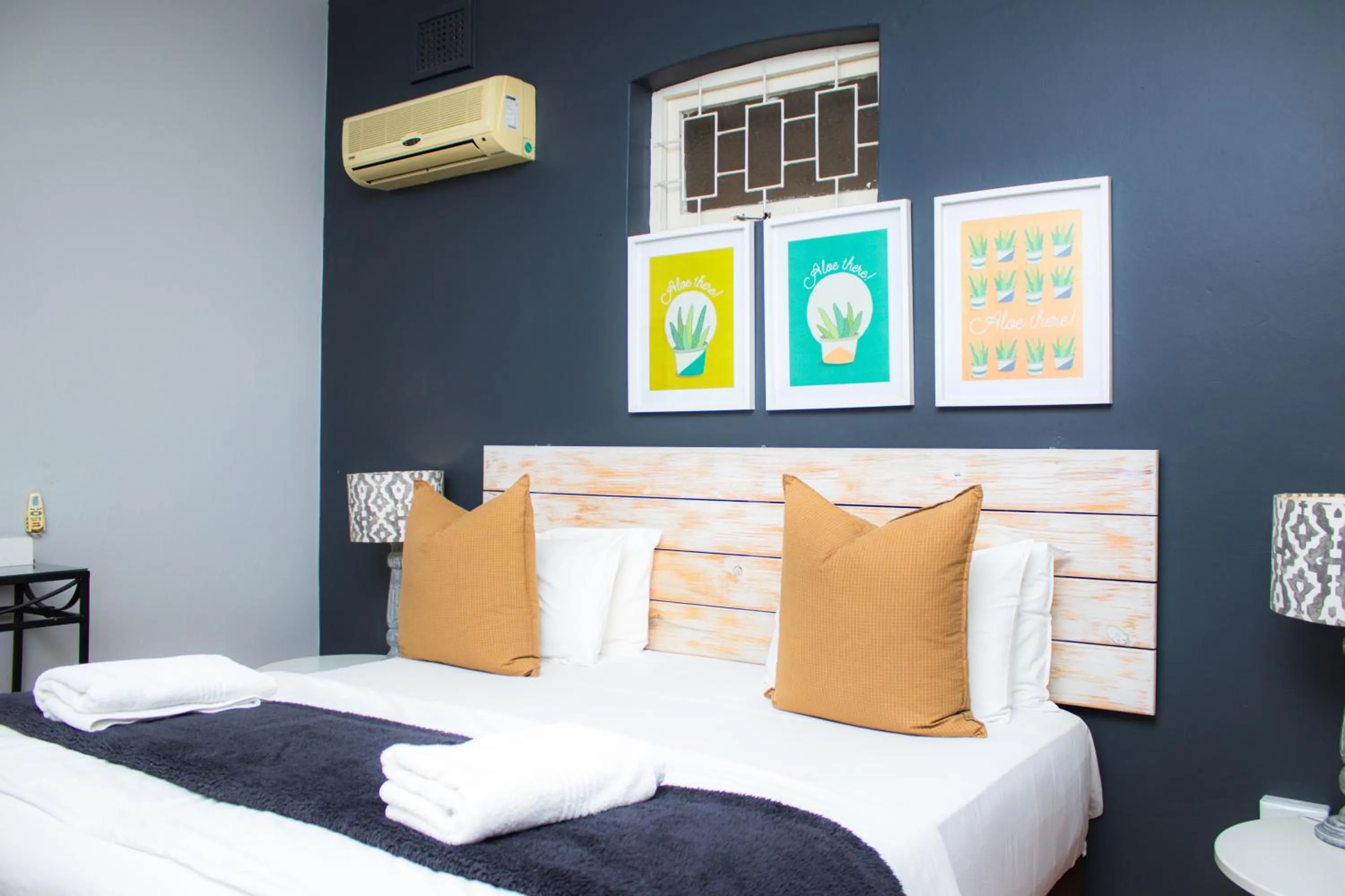 Bedroom, Bed in Beechwood B&B