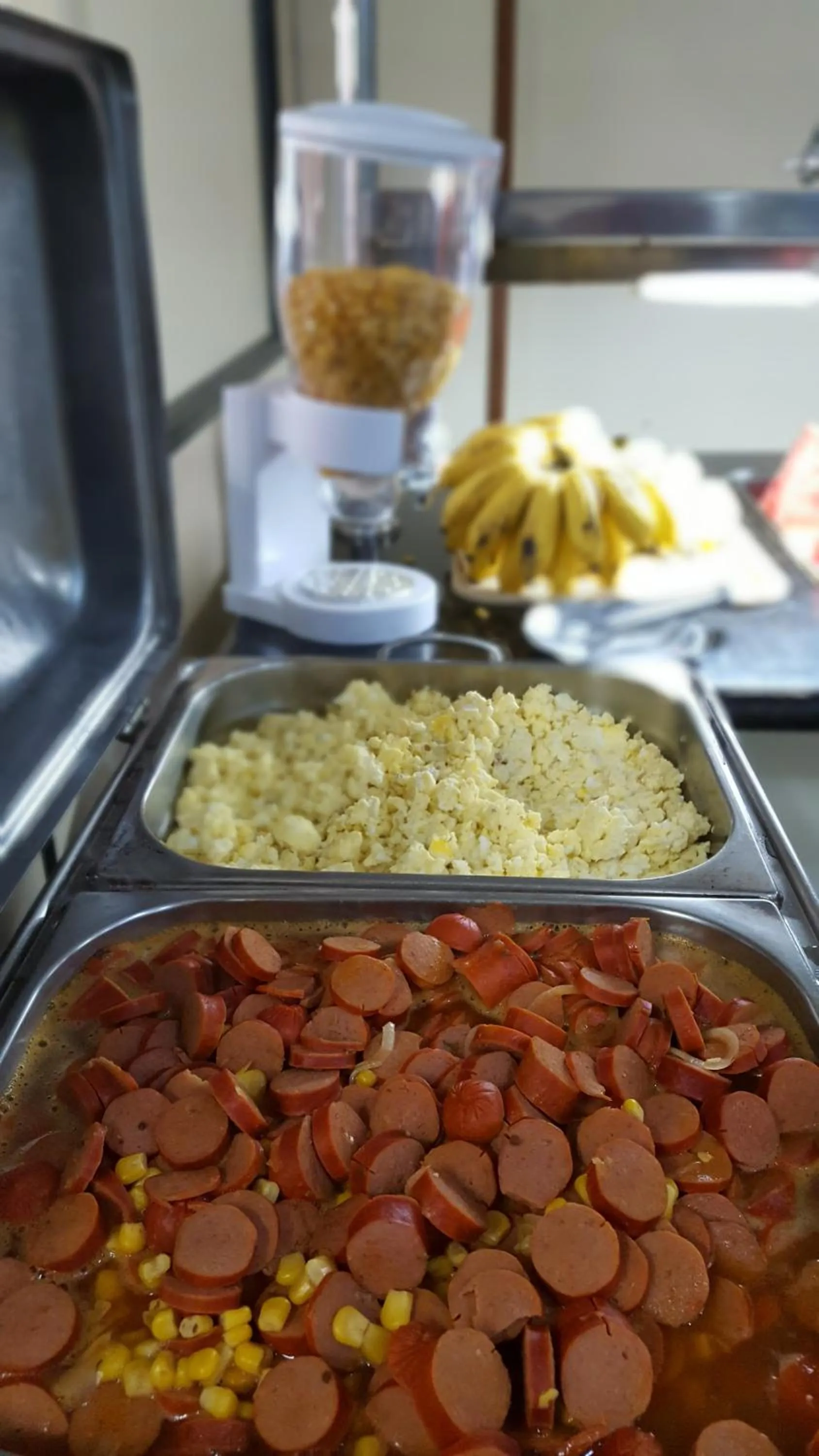 Buffet breakfast in Hotel Super Economico