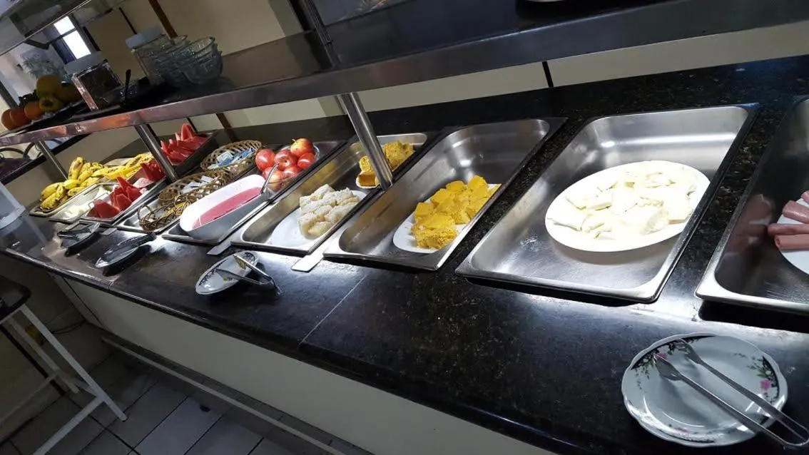 Buffet breakfast in Hotel Super Economico