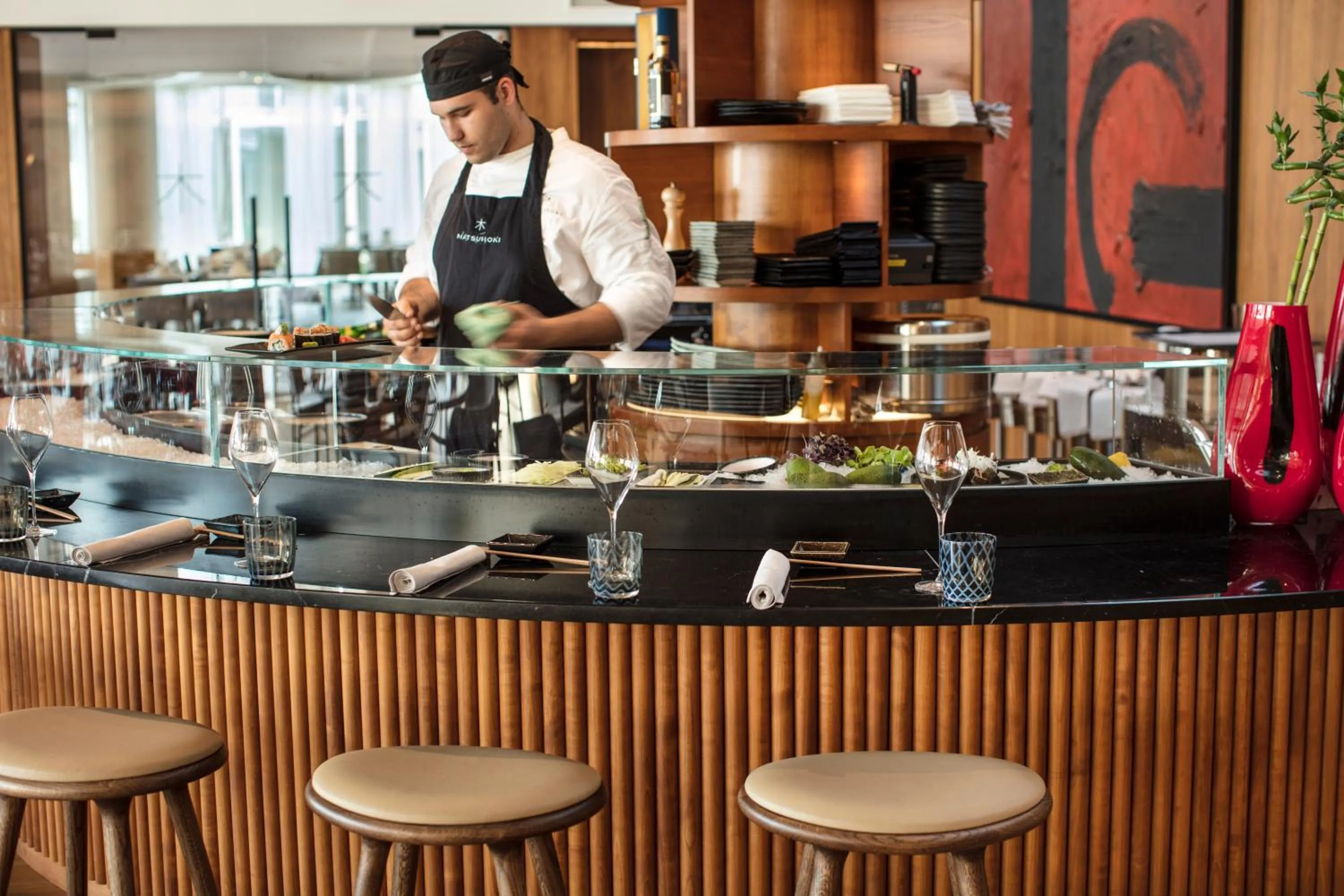 Restaurant/places to eat in Hotel Bellevue