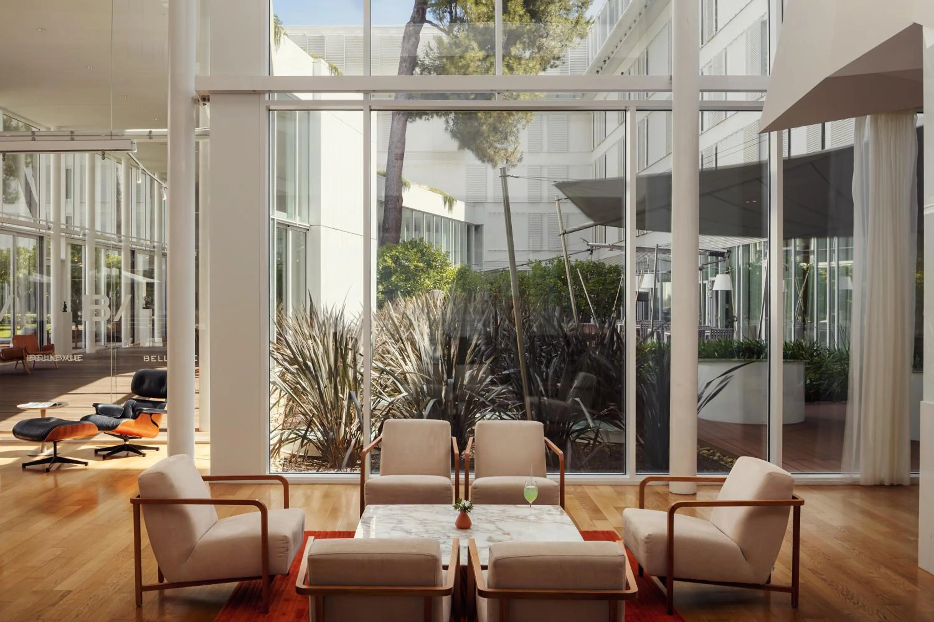 Lobby or reception in Hotel Bellevue