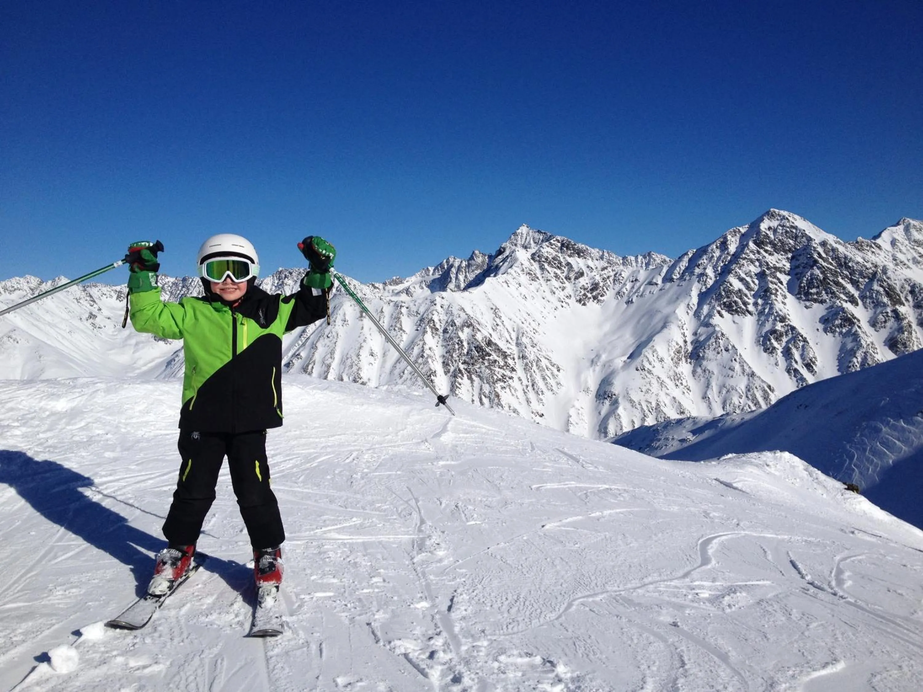 Skiing in Bergresort Das Jochelius Ski-in & Ski-out