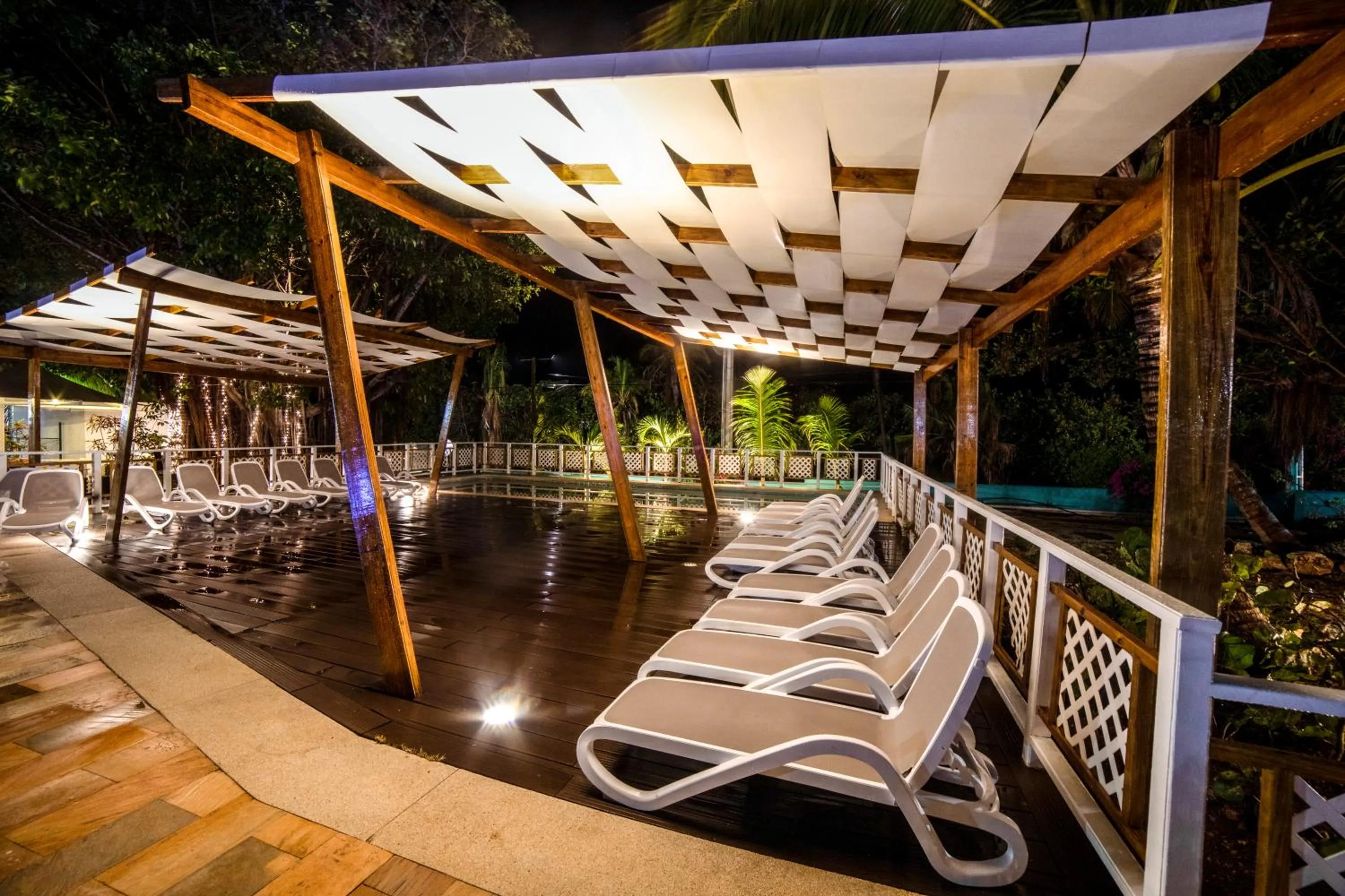 Swimming pool in Solare SAI Ecohotel