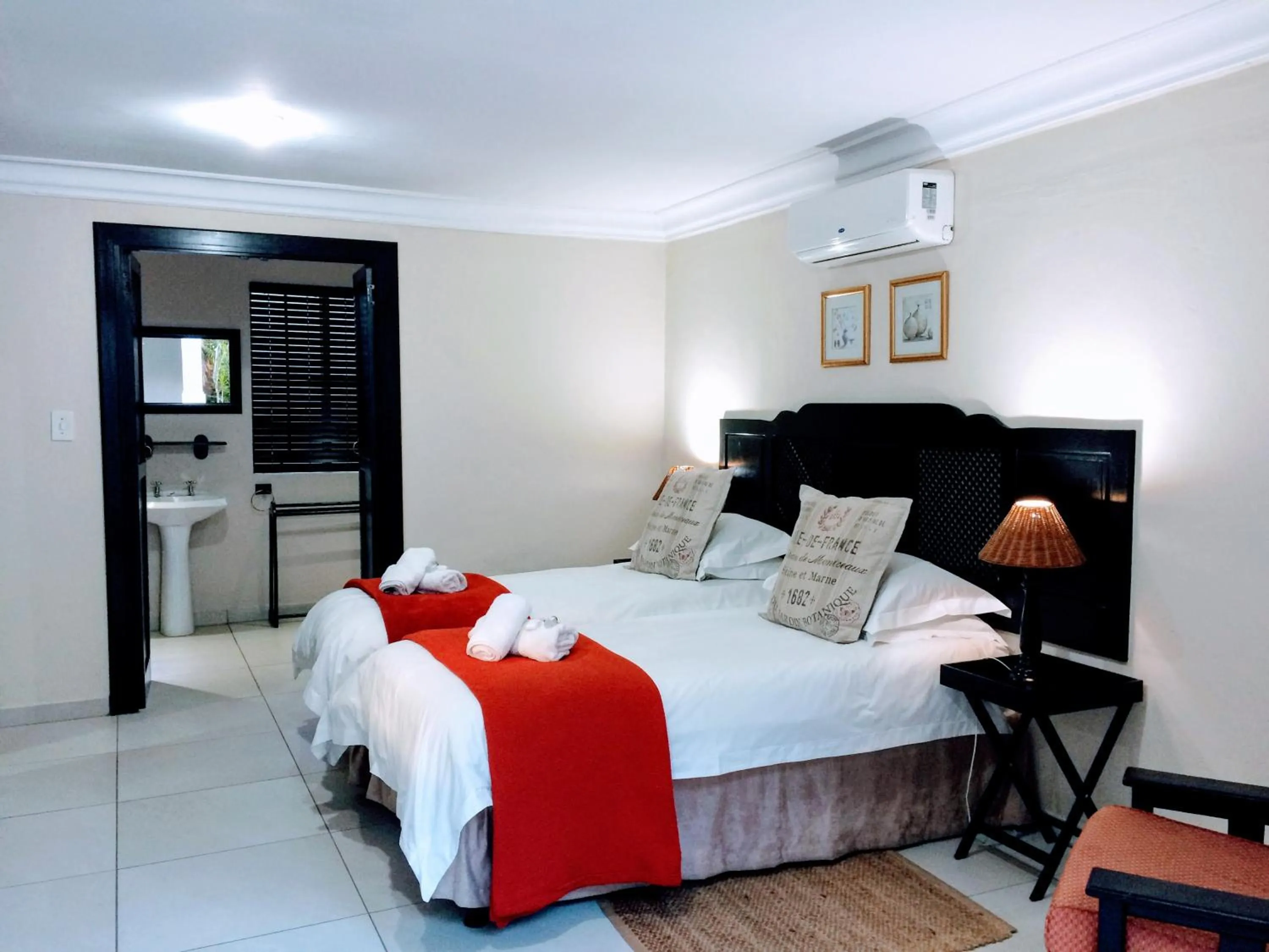 Bedroom, Bed in Polokwane Place