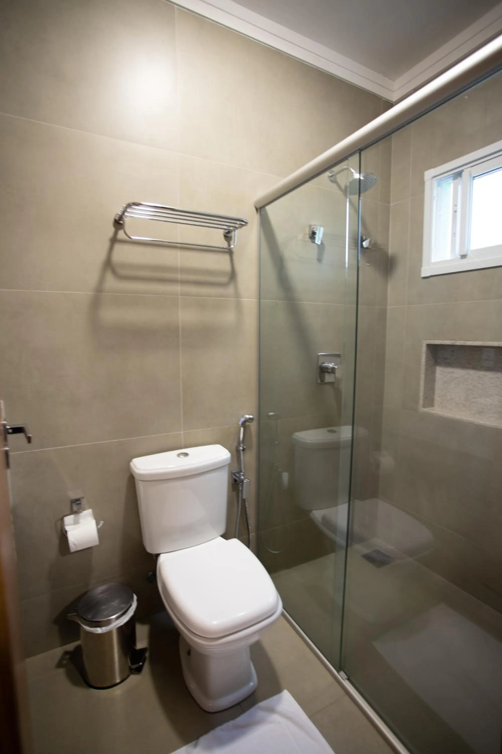 Shower in Ellus Hotel