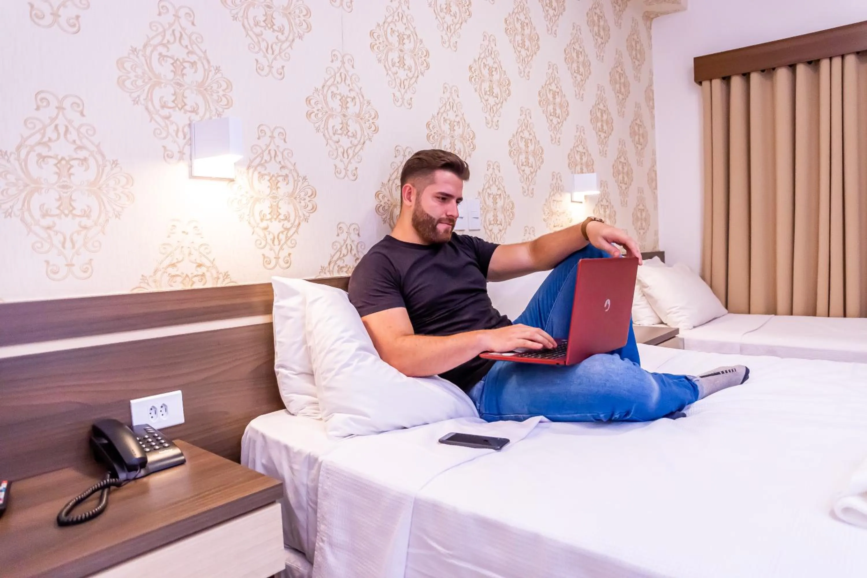 Bedroom, Bed in Ellus Hotel