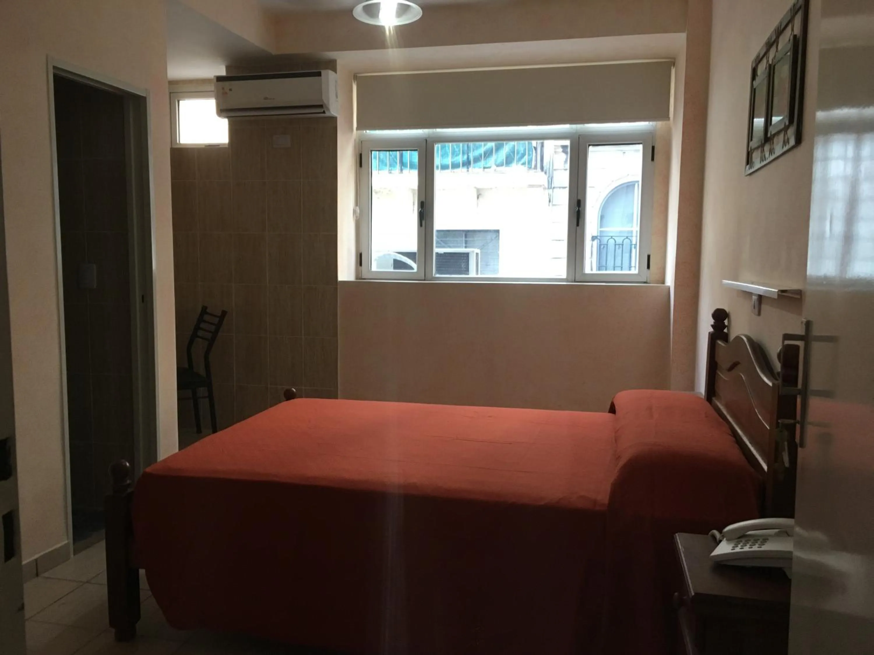 Photo of the whole room, Bed in Hotel El Porteño