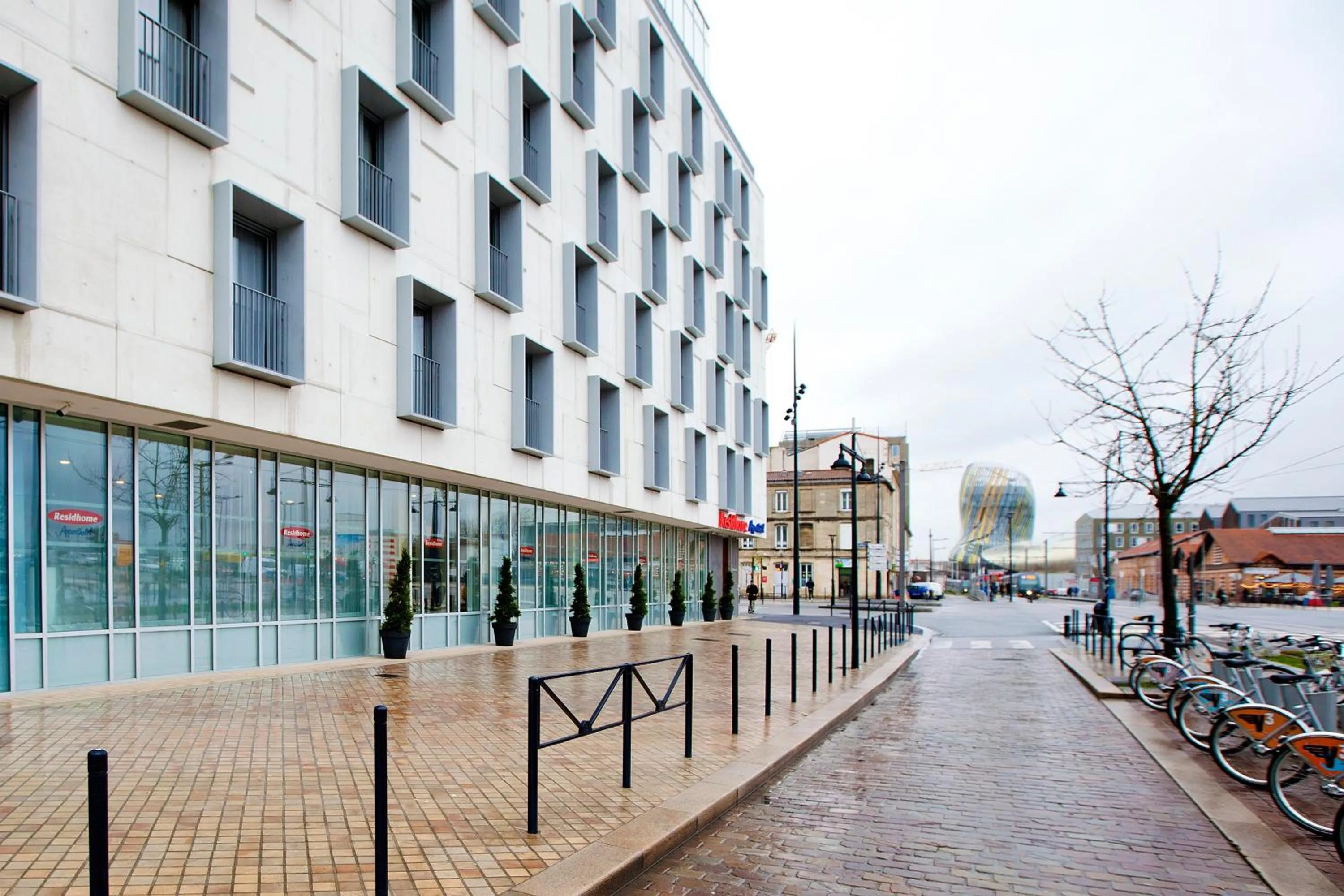 Entertainment in Residhome Bordeaux