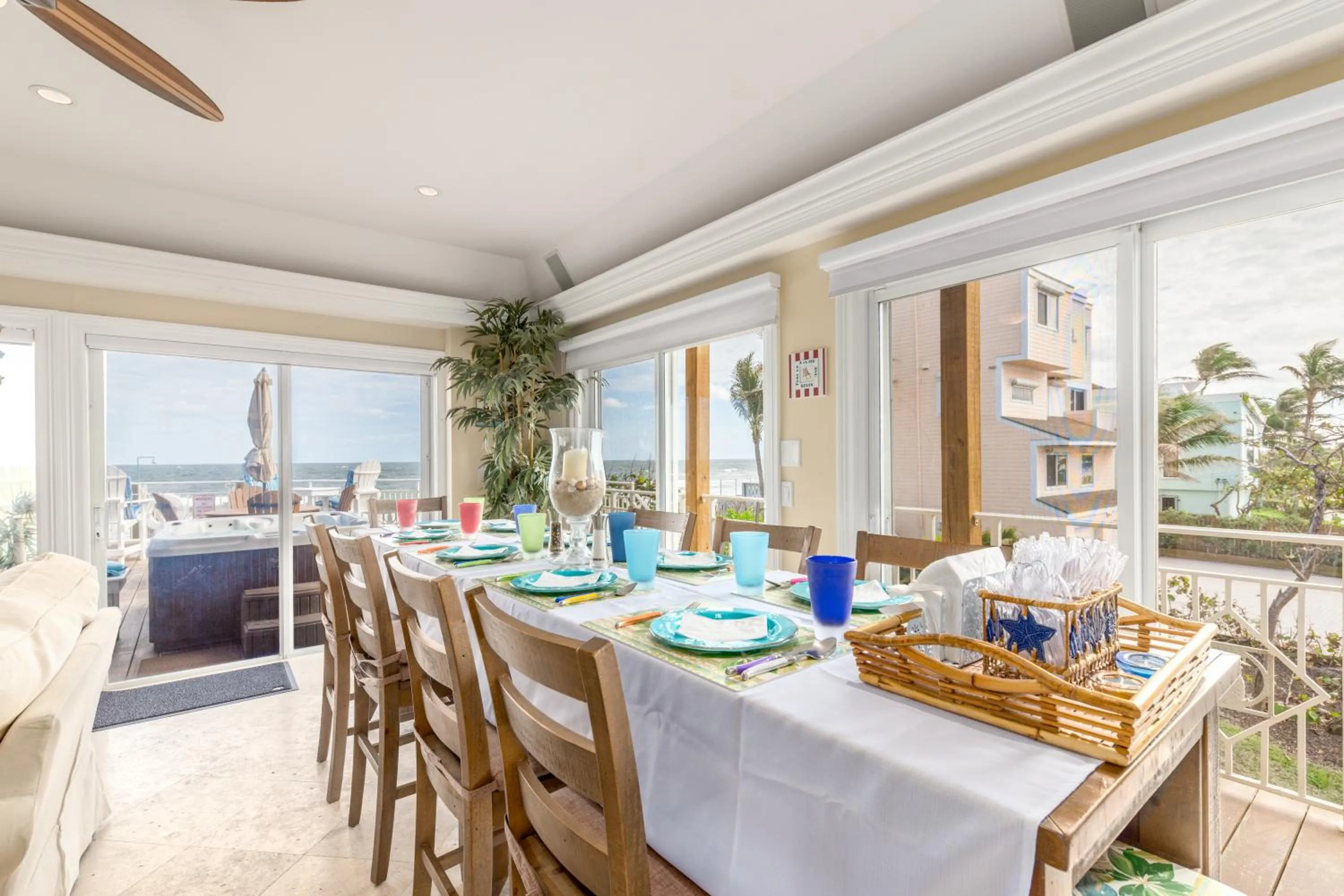 Hot Tub in Carpe Diem