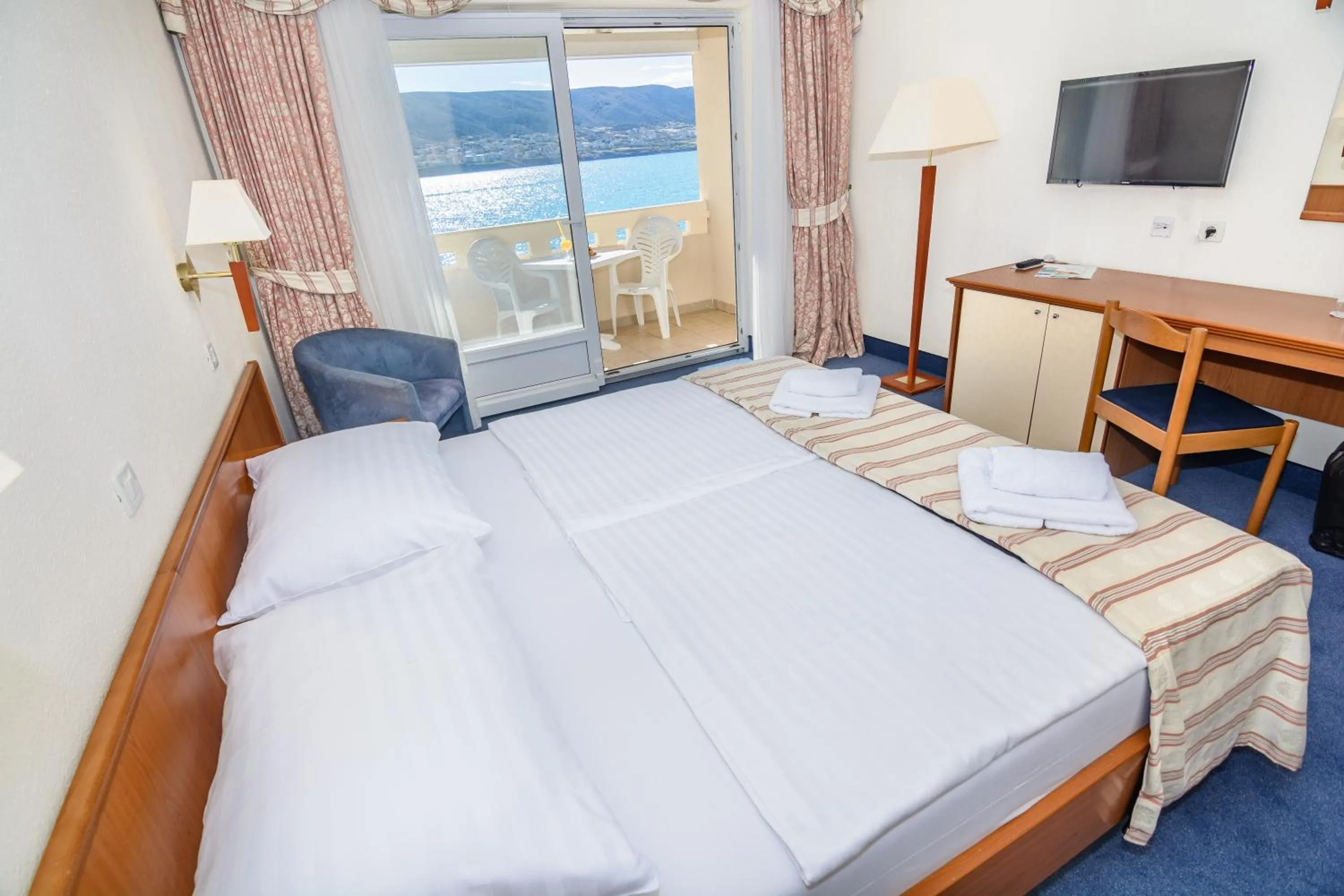 Bed in Family Hotel Pagus - All Inclusive
