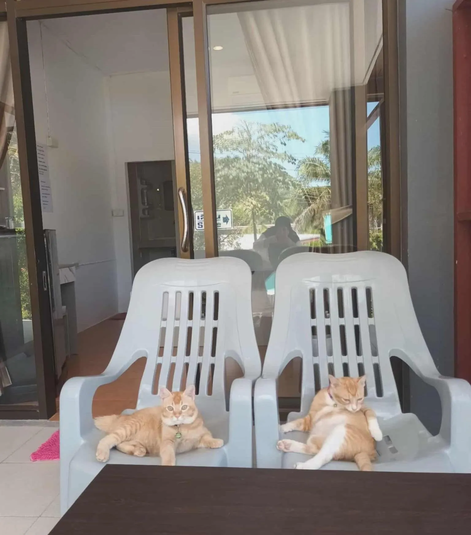 Facade/entrance in BaanPhong Lanta