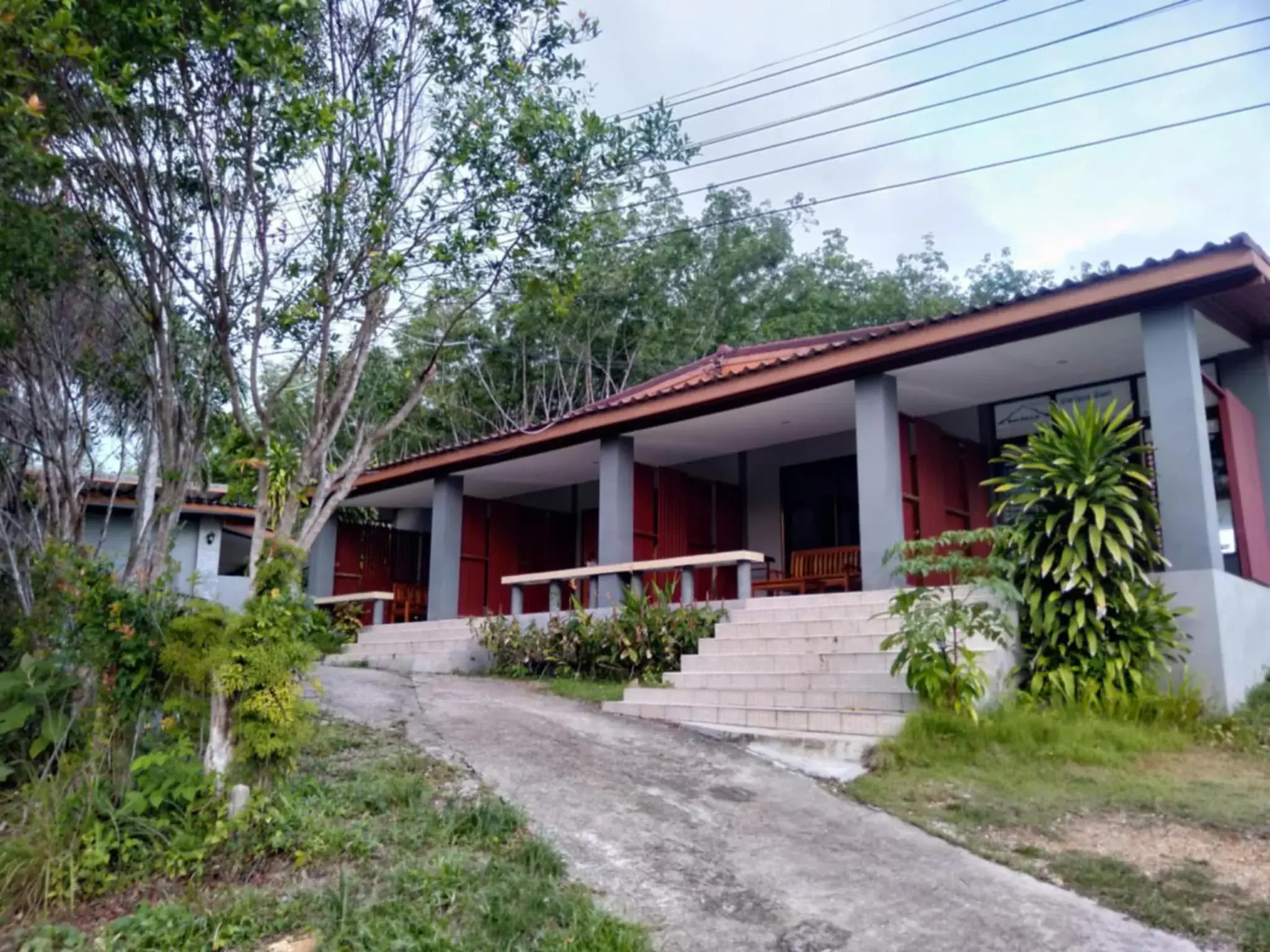 Superior Double Room with Garden View in BaanPhong Lanta Superior Double Room with Garden View in BaanPhong Lanta